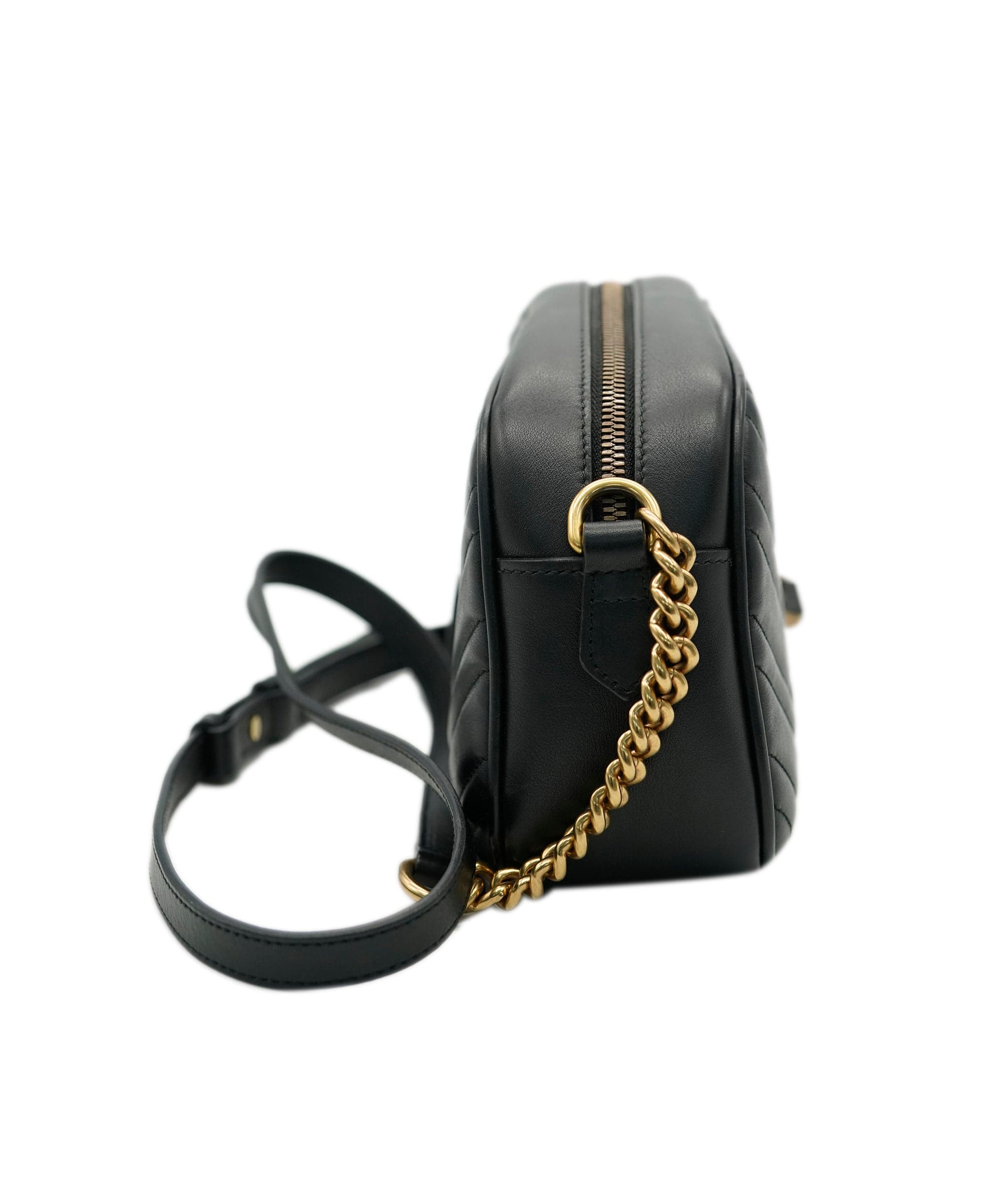 Gucci Gucci Marmont Chevron Crossbody  ALC1760