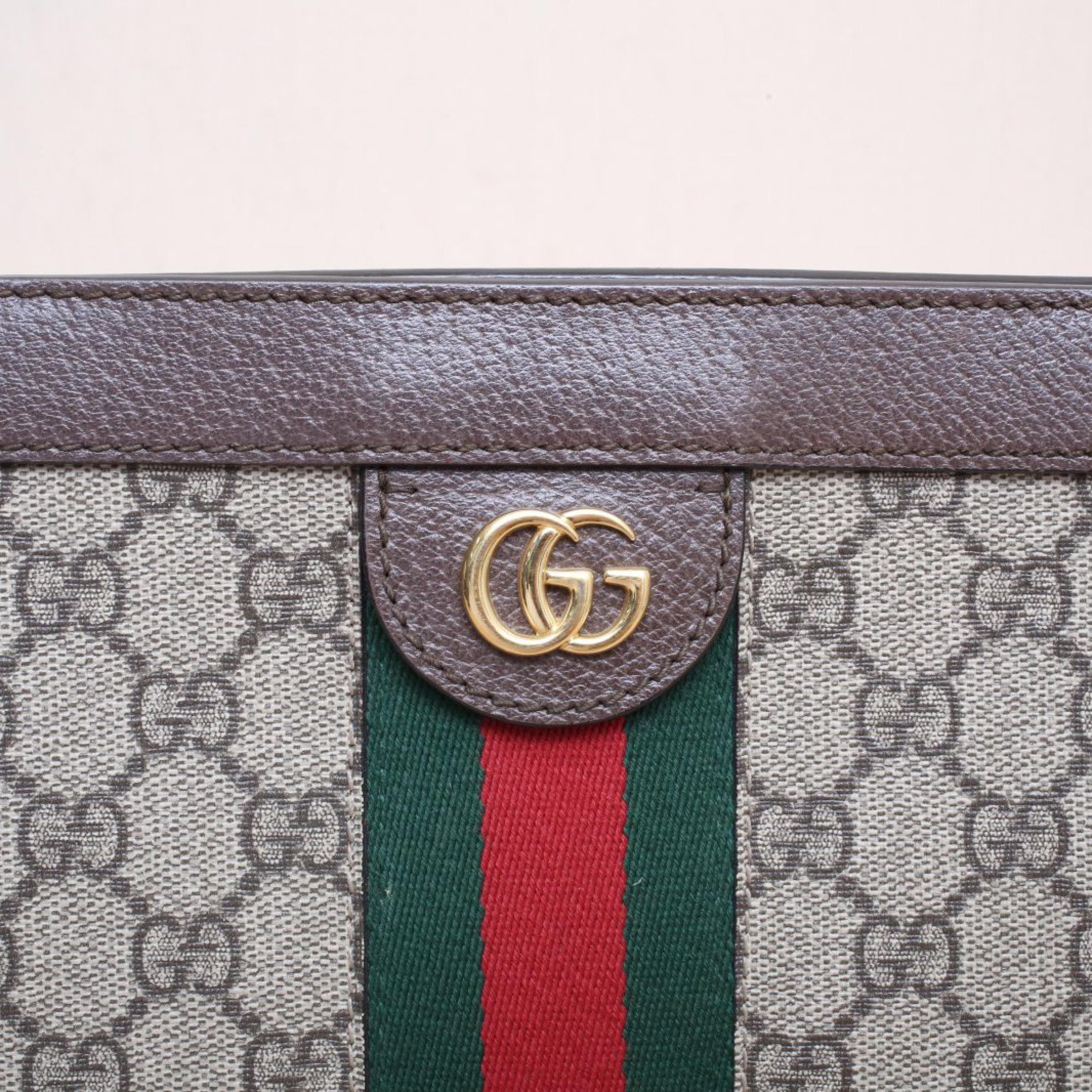 Gucci Gucci Ophidia Clip Bag Small 26 Monogram PVC with Gold Buckle
No accessories ALC3146