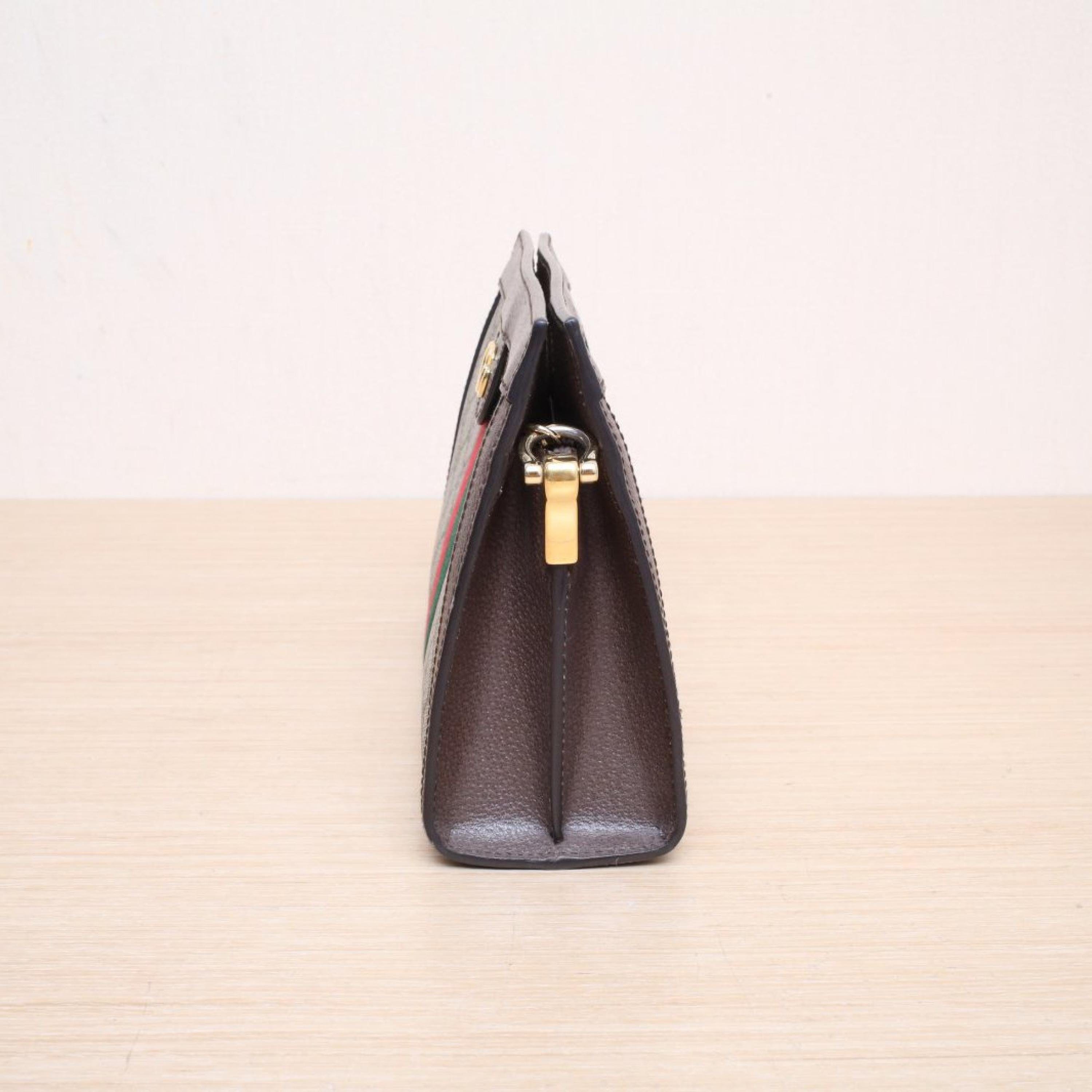 Gucci Gucci Ophidia Clip Bag Small 26 Monogram PVC with Gold Buckle
No accessories ALC3146