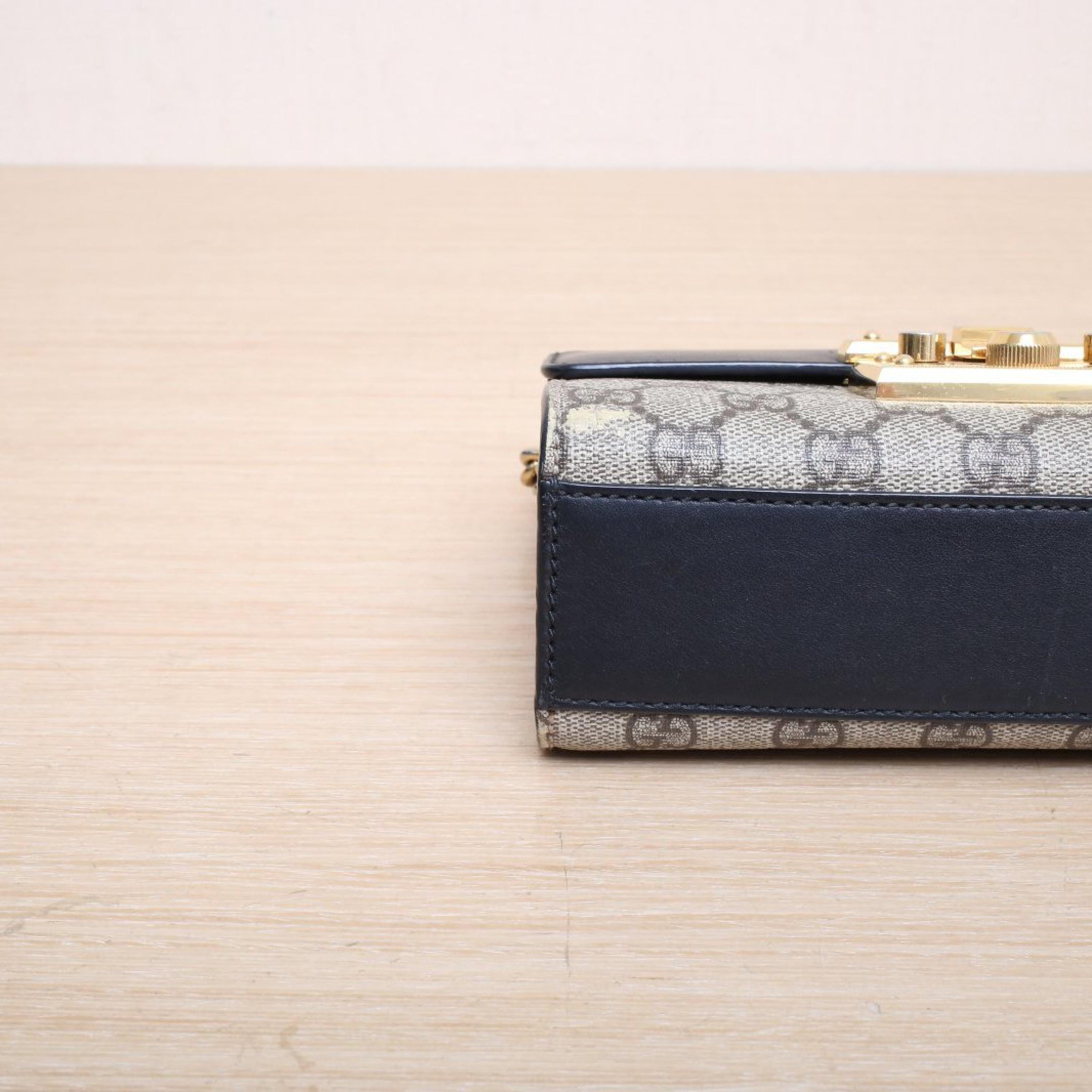 Gucci Gucci Padlock Padlock Bag Small 20.5 Black Leather C/PVC Gold Buckle Leather C/PVC
Leather tag, key ALC3149