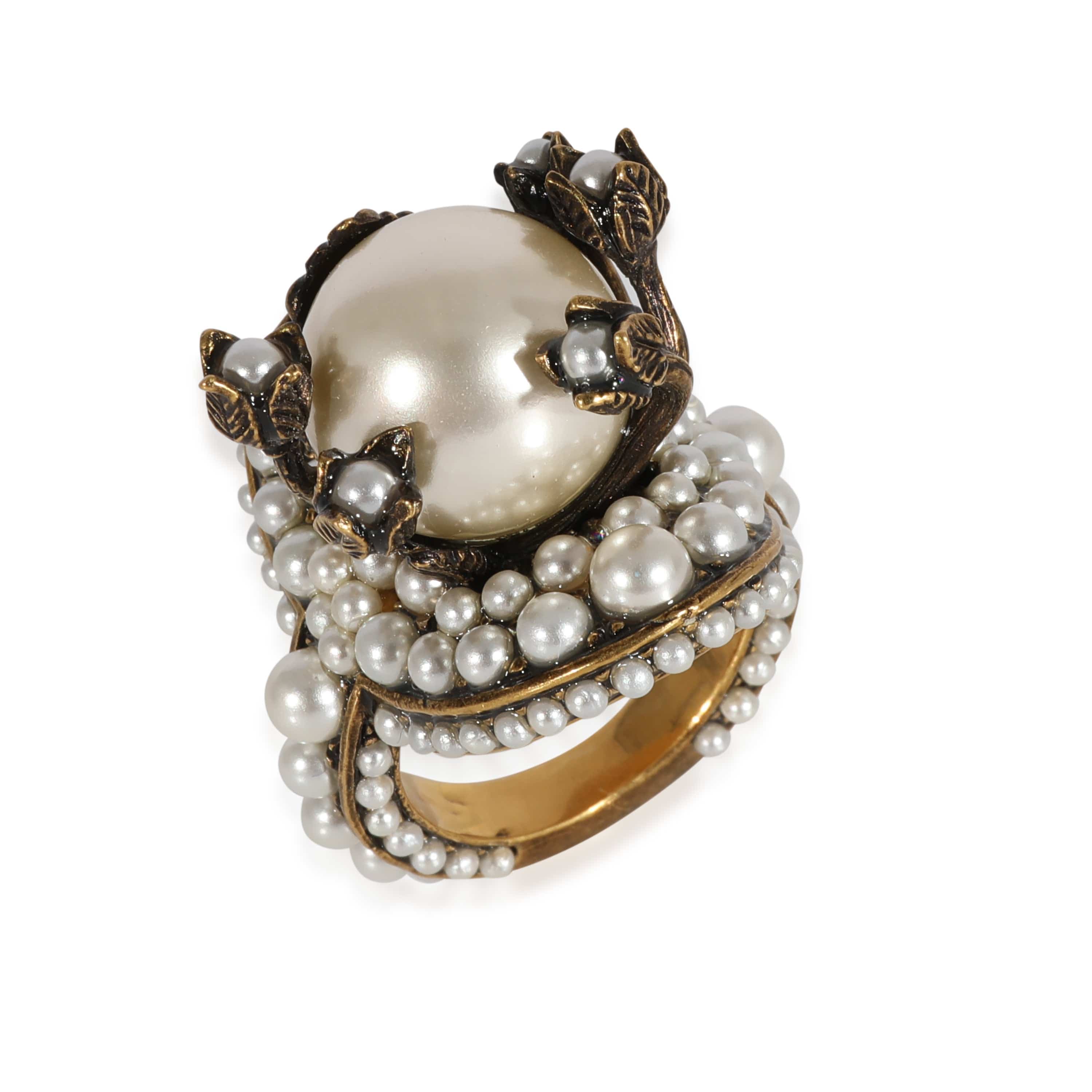 Gucci Gucci Floral Buds Brass Tone Faux Pearl Flower Cocktail Ring