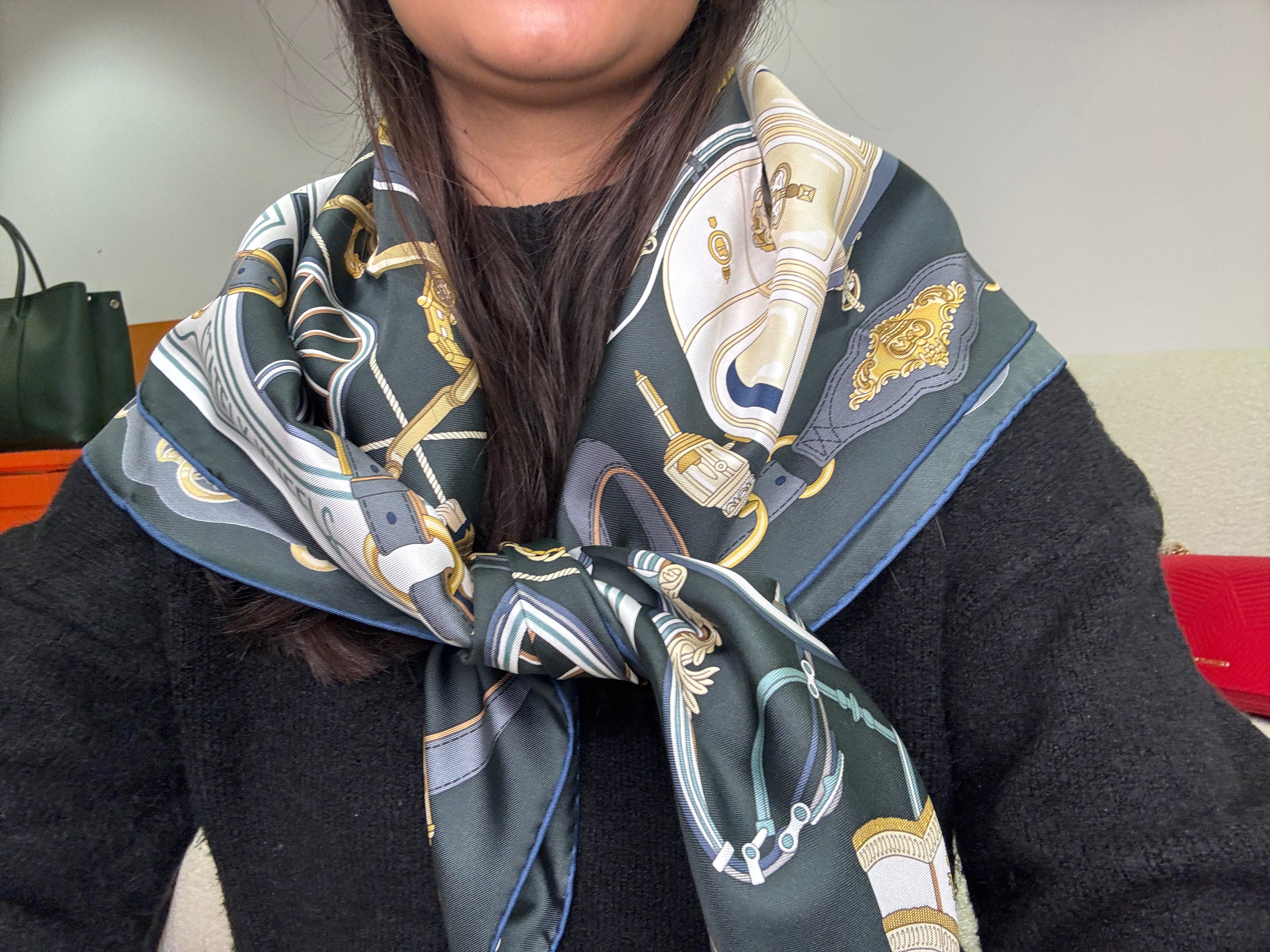 Hermès 90*90 silk Scarf ALC3596