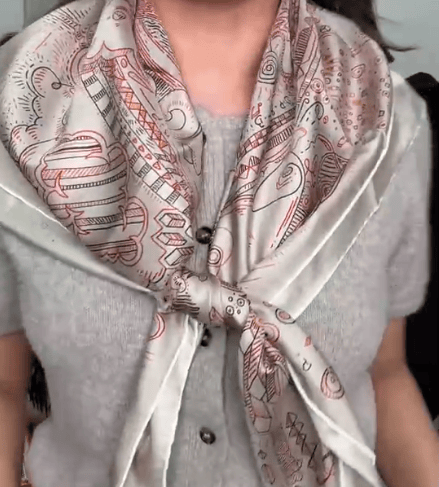 Hermes Hermes 90*90 silk scarf ALC3891