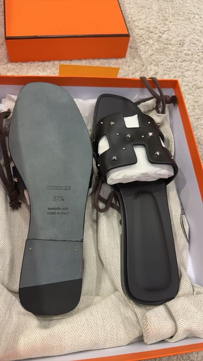 Hermes Hermes Black oran Sandal 37.5 ALC3791