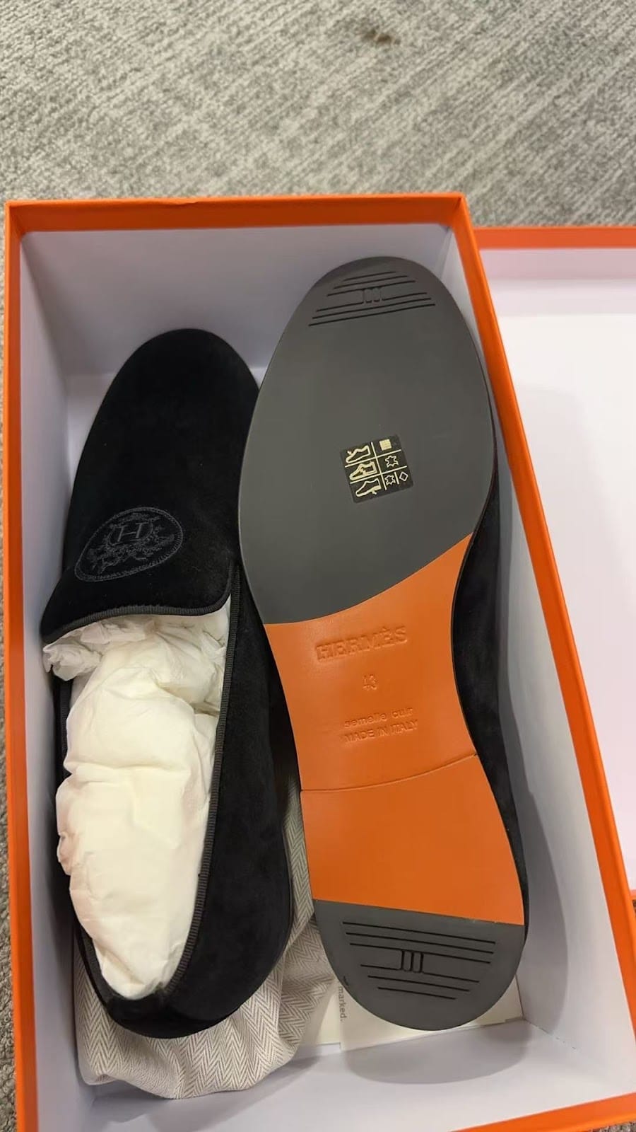 Hermes Hermes Black shoes 43 ALC3808