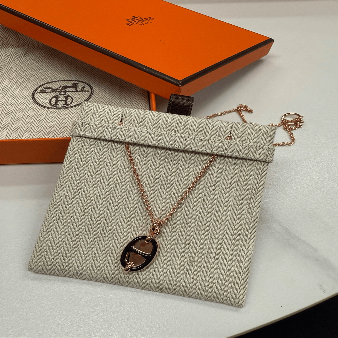Hermes Hermes Mini Maillon pendant AKC0546