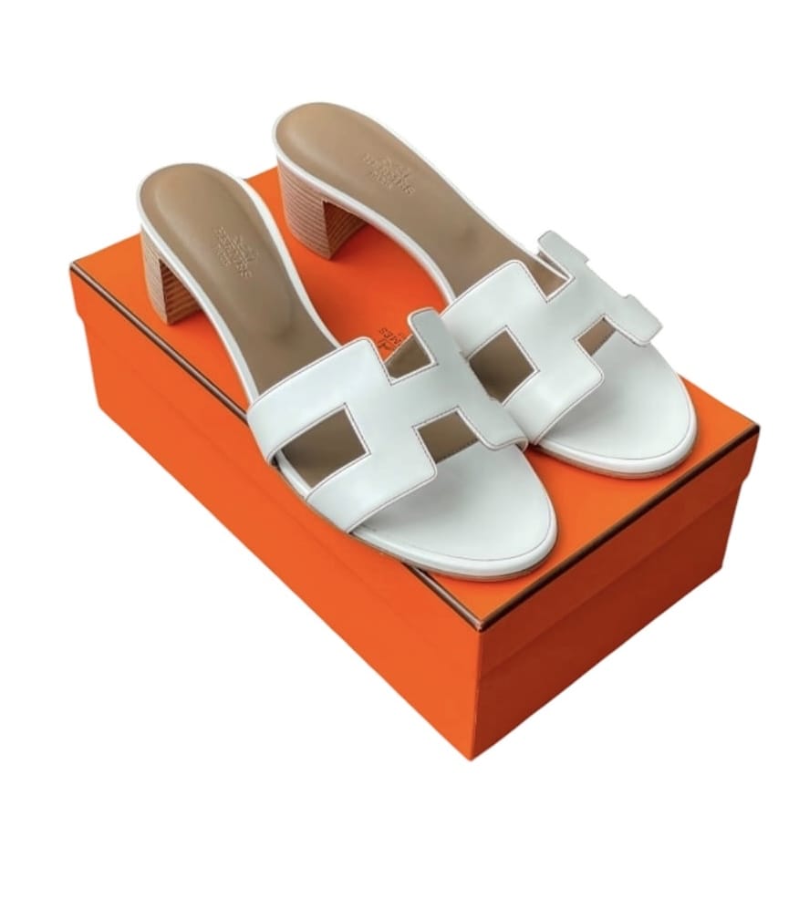 Hermes Hermes Oasis Sandals White sz 39.5 SYCYA132