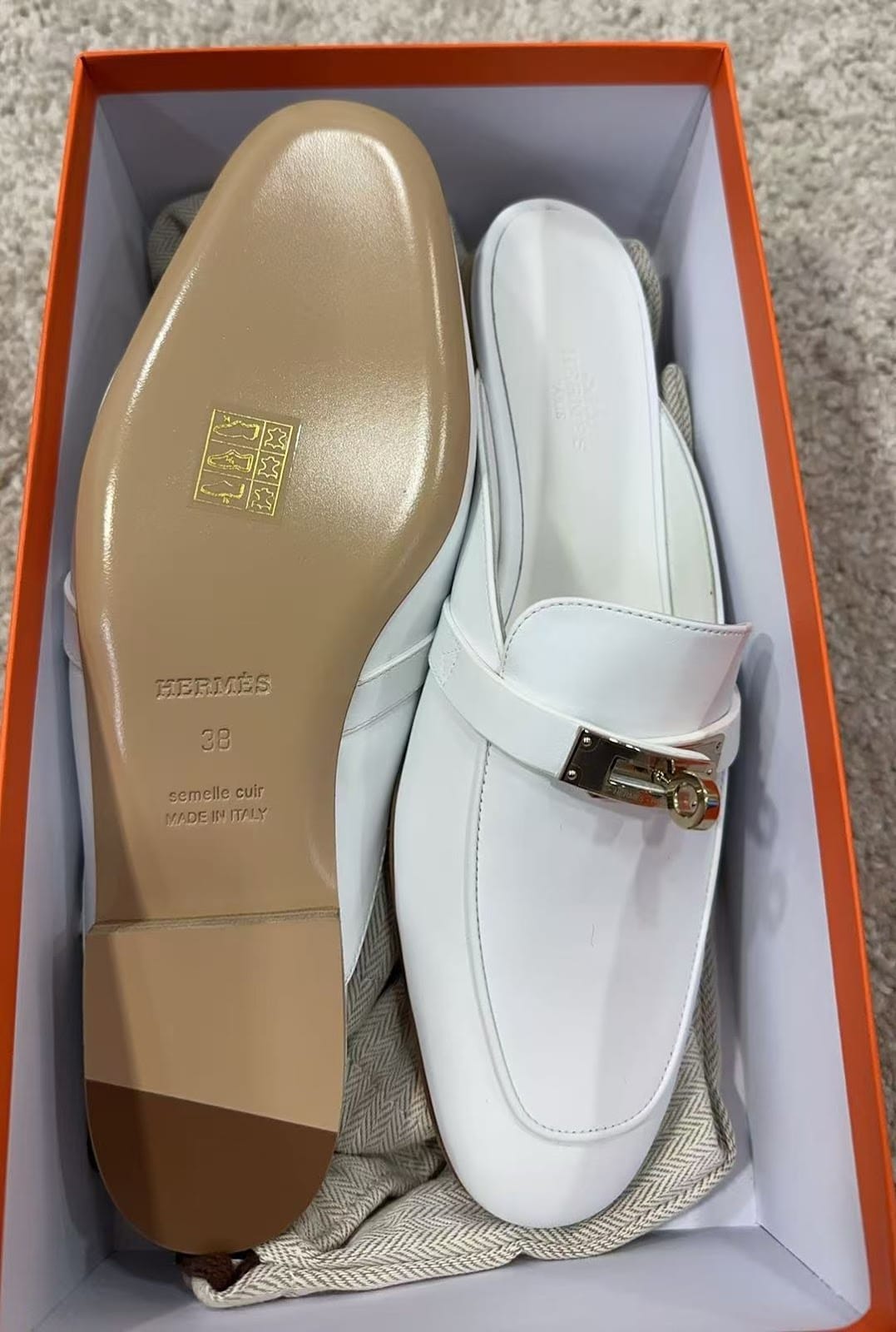 Hermes Hermes OZ Mule white Sandal 38 ALC3787