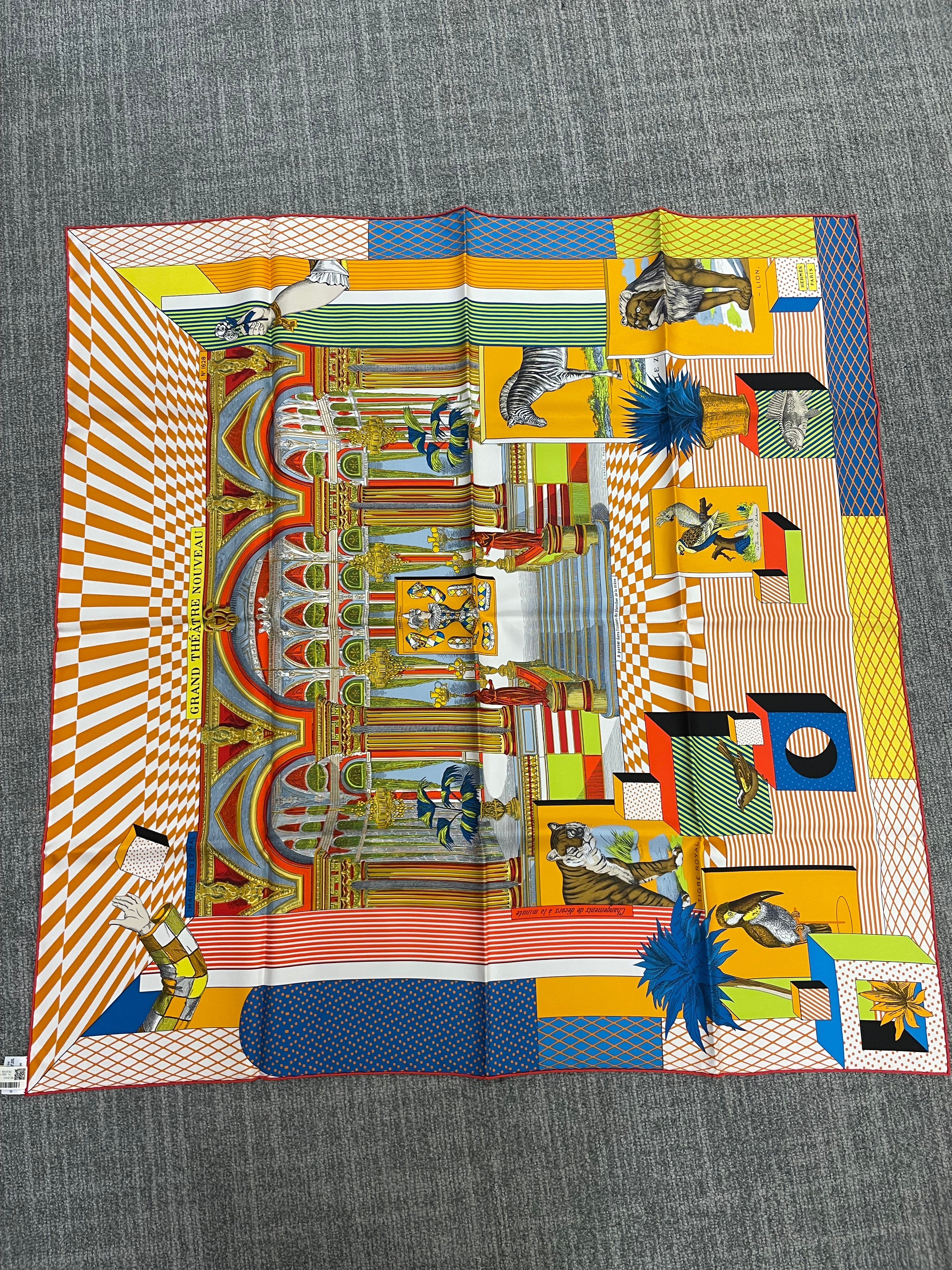 Hermès Hermès Silk 90-16 – Architectural Fantasy in Gold, Emerald, and Sky Blue ALC3497