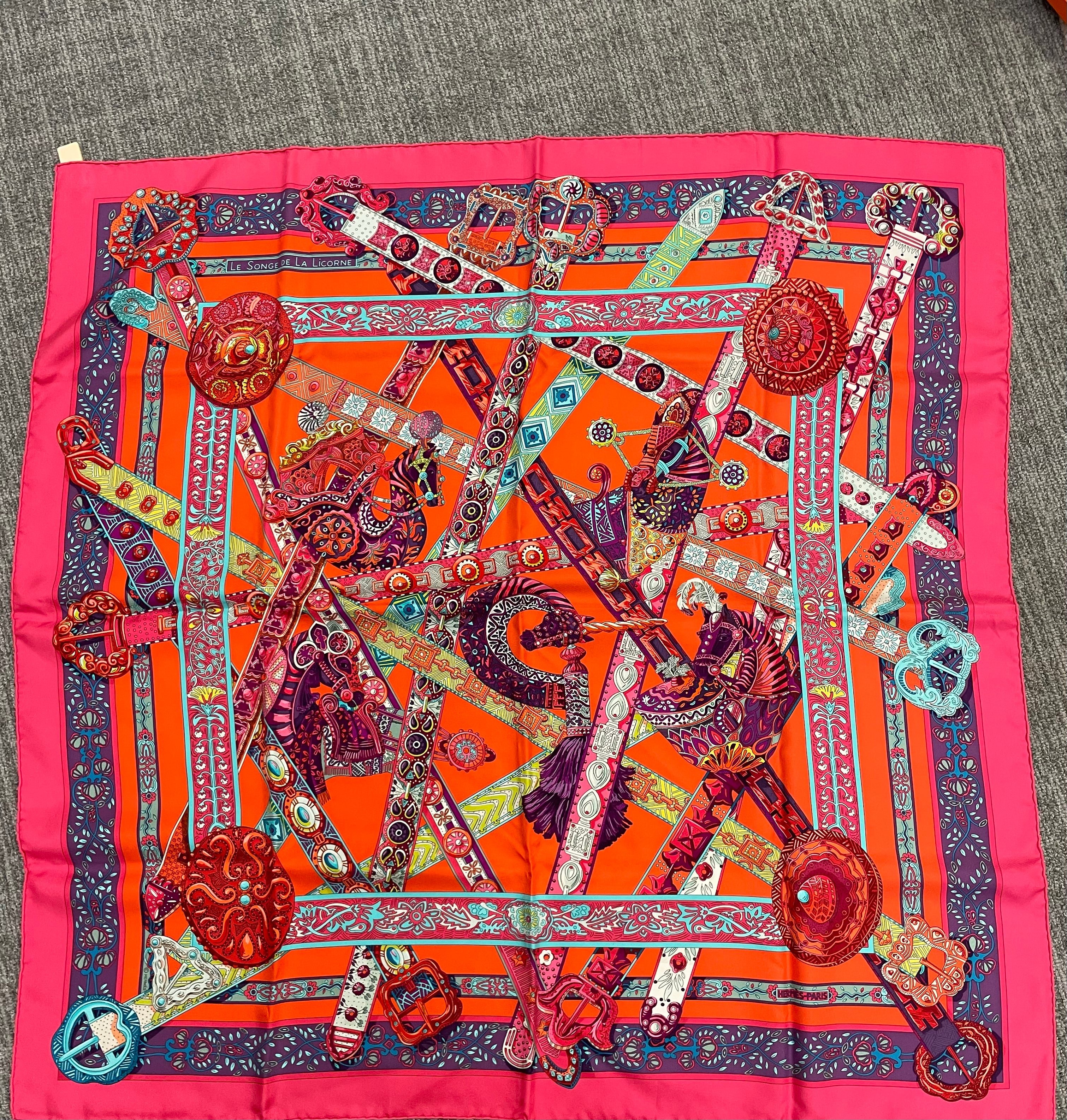 Hermès Hermès Silk 90-35 – Dynamic Ribbon Pattern in Tangerine and Magenta ALC3516