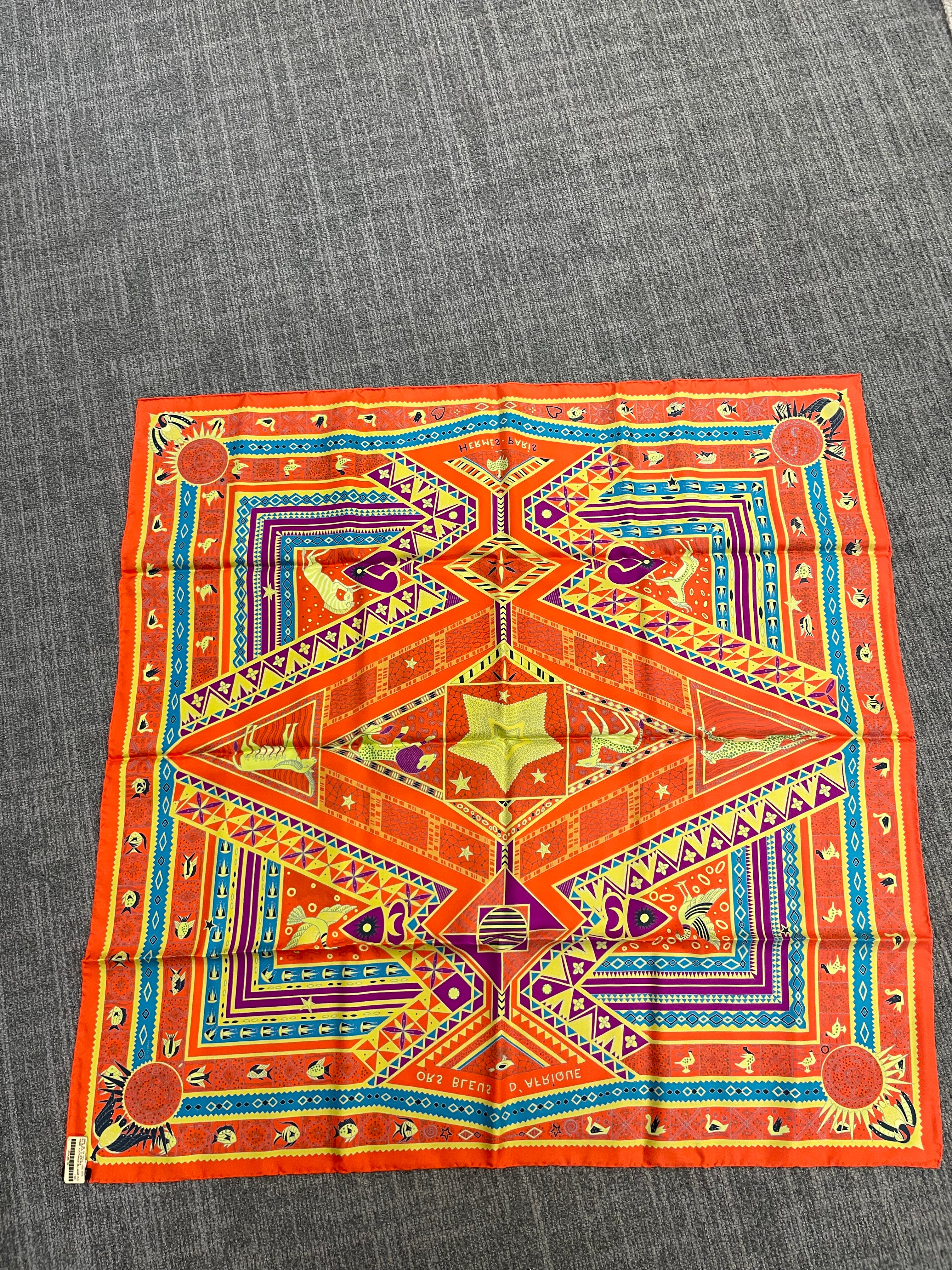 Hermès Hermès Silk 90-37 – Geometric Labyrinth in Amber, Violet, and Tangerine ALC3518