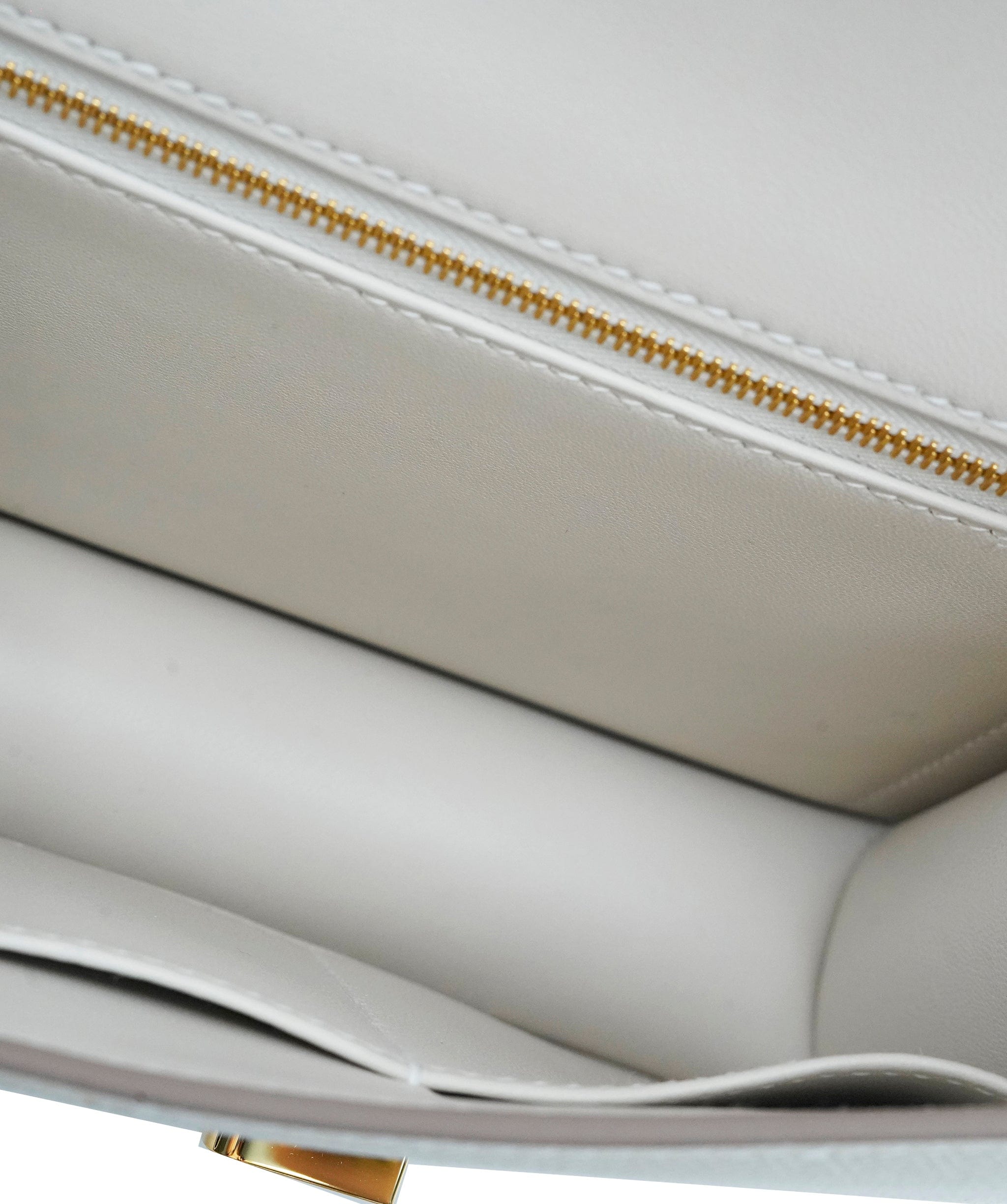 Hermès Hermes Constance Crai Epsom With GHW  ALC2401