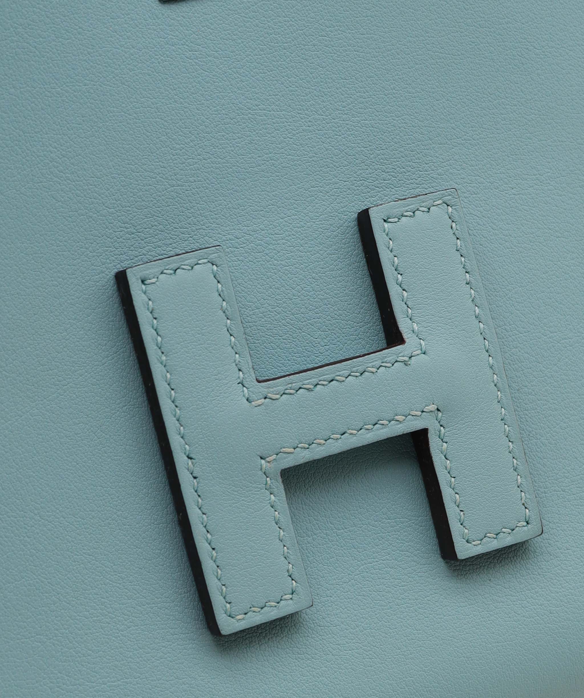 Hermès Hermes Jige Blue Atoll Swift Stamp T DXBS6096
