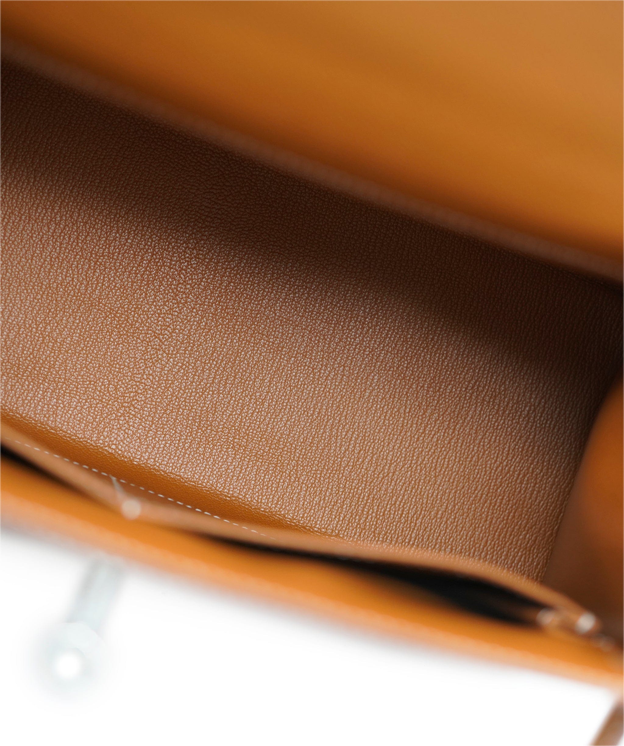 Hermès Hermès Kelly 28 Gold Epsom With Palladium Hardware  ALC2399