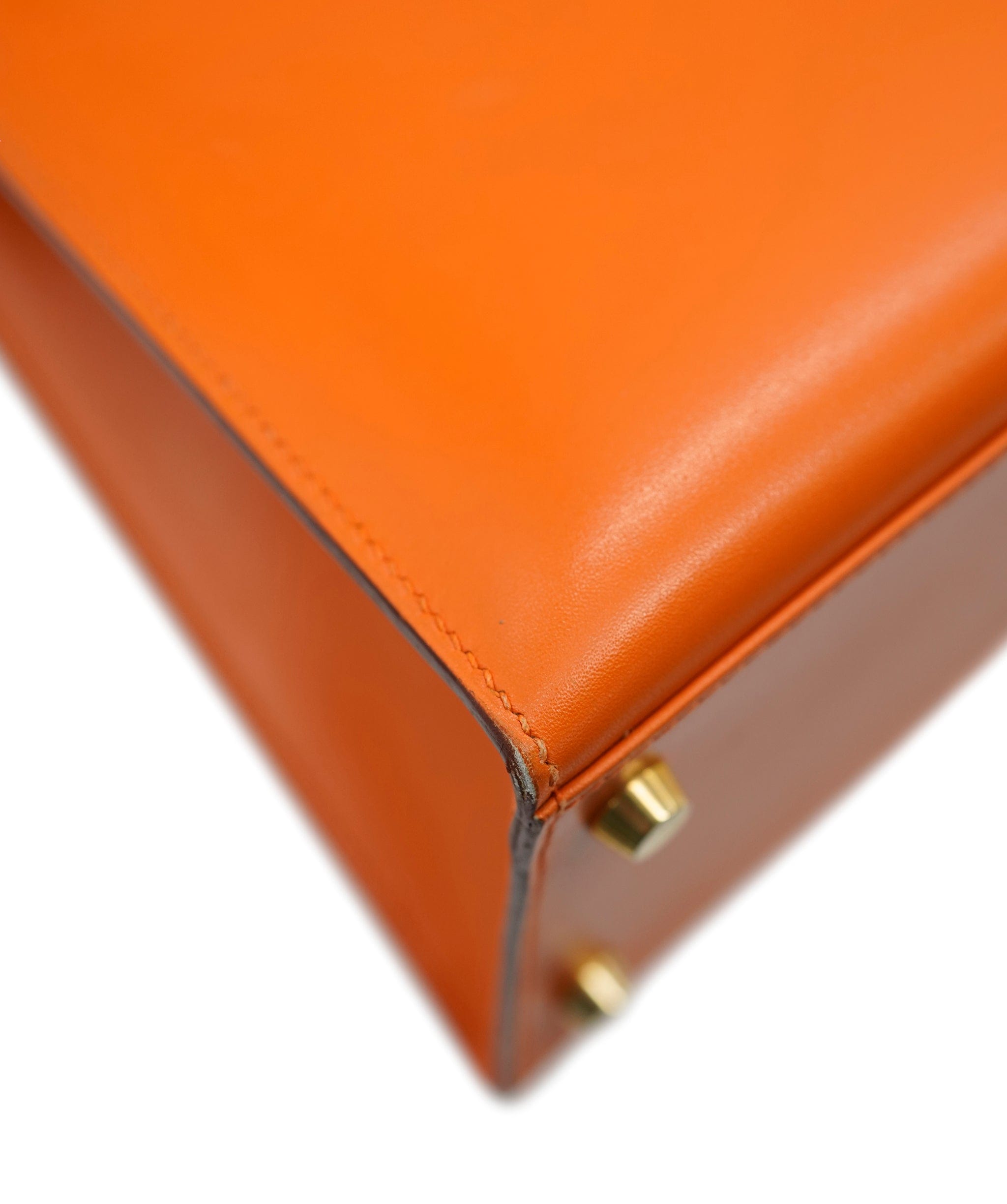 Hermès Hermes Kelly 28 Orange Box Leather With GHW *From Samia's Closet* ALC1741