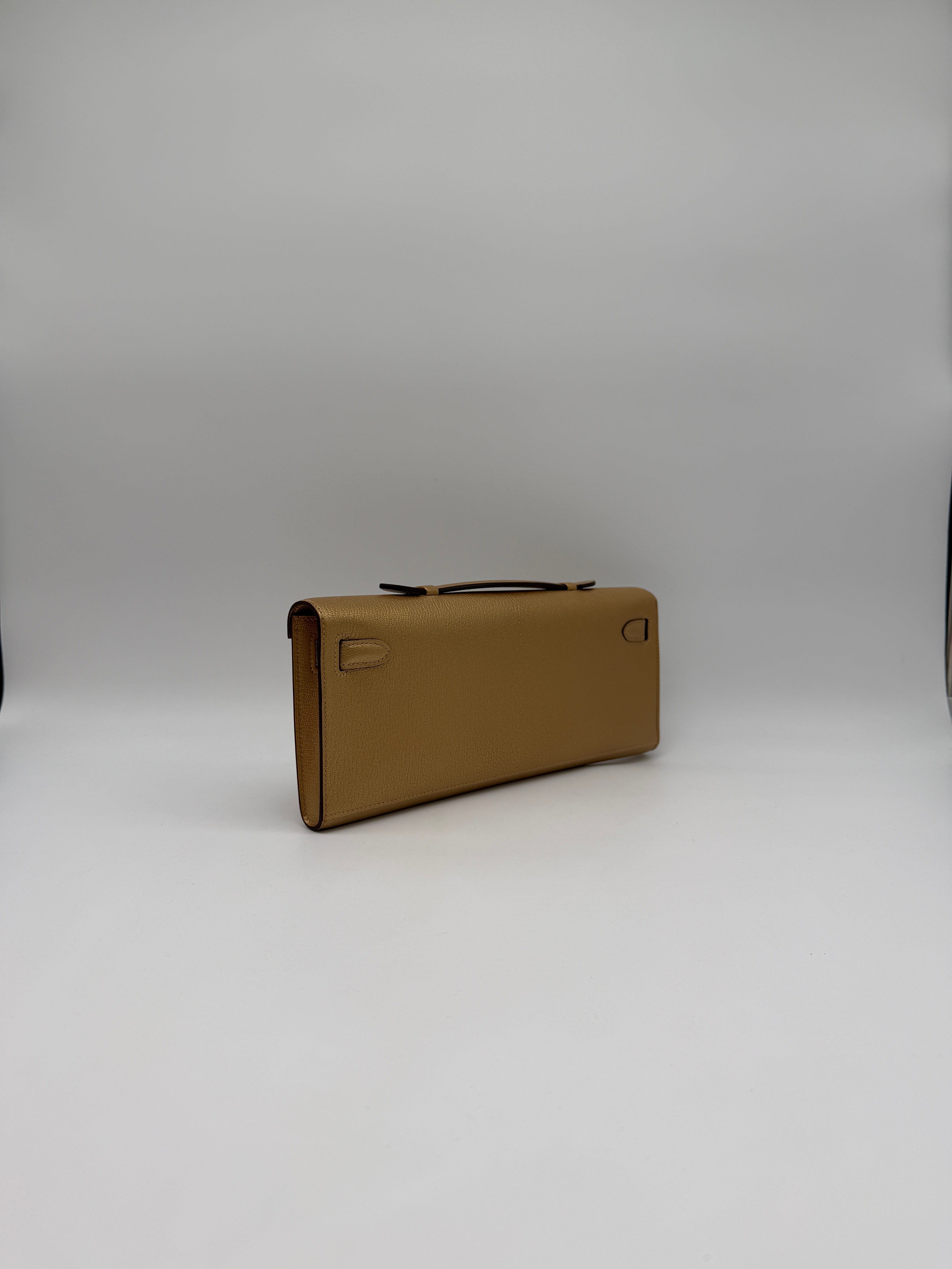 Hermès Hermès Kelly Cut Chamkilight Dore Chevre Permabrass Hardware