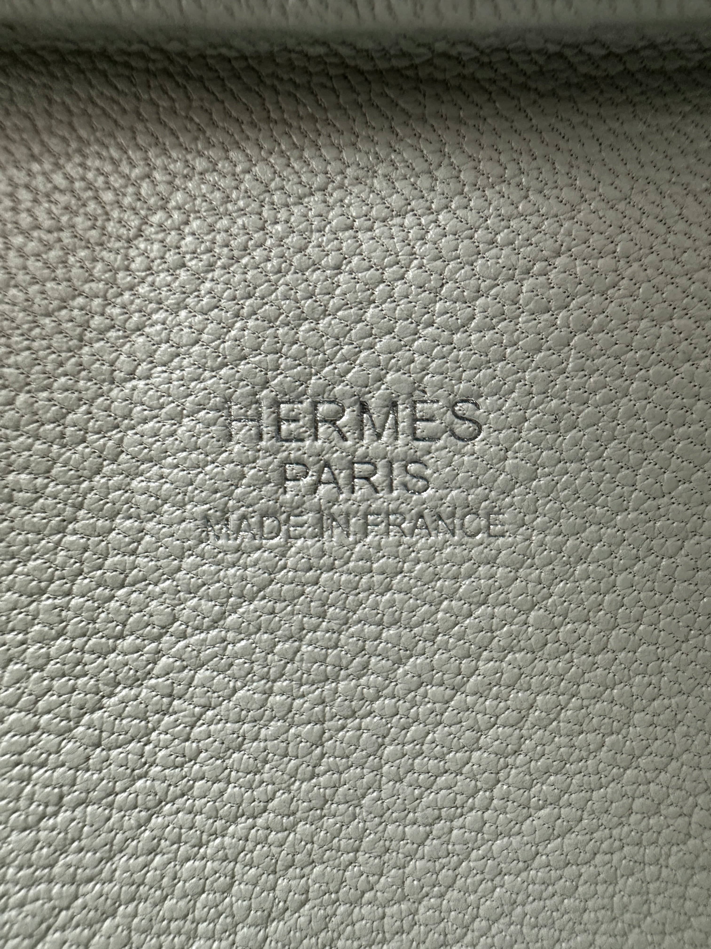 Hermès Hermès Mini Plume Chevre Gris Perle Palladium Hardware
