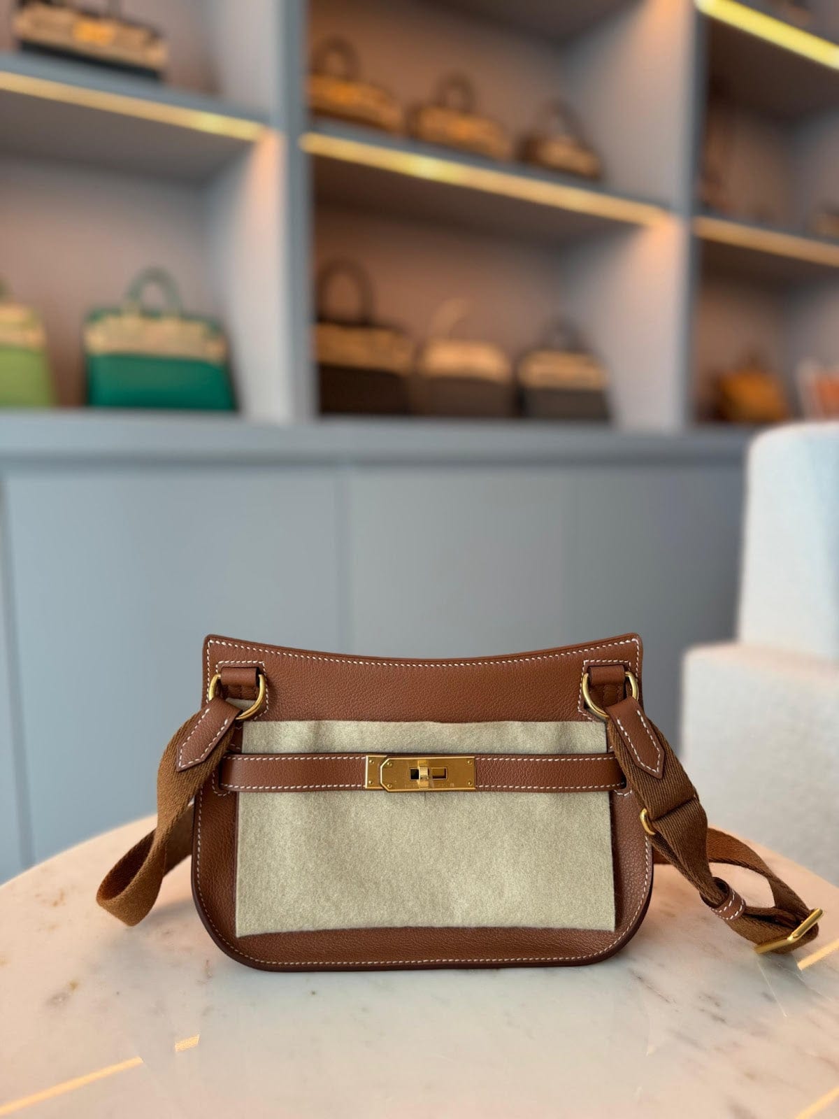 Hermès Jypsiere 22 Gold	Clemence with Gold Hardware AGC3237