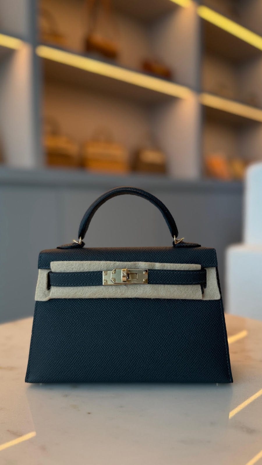 Hermès Kelly 20 Gris Misty Epsom with Permabrass Hardware AGC3196