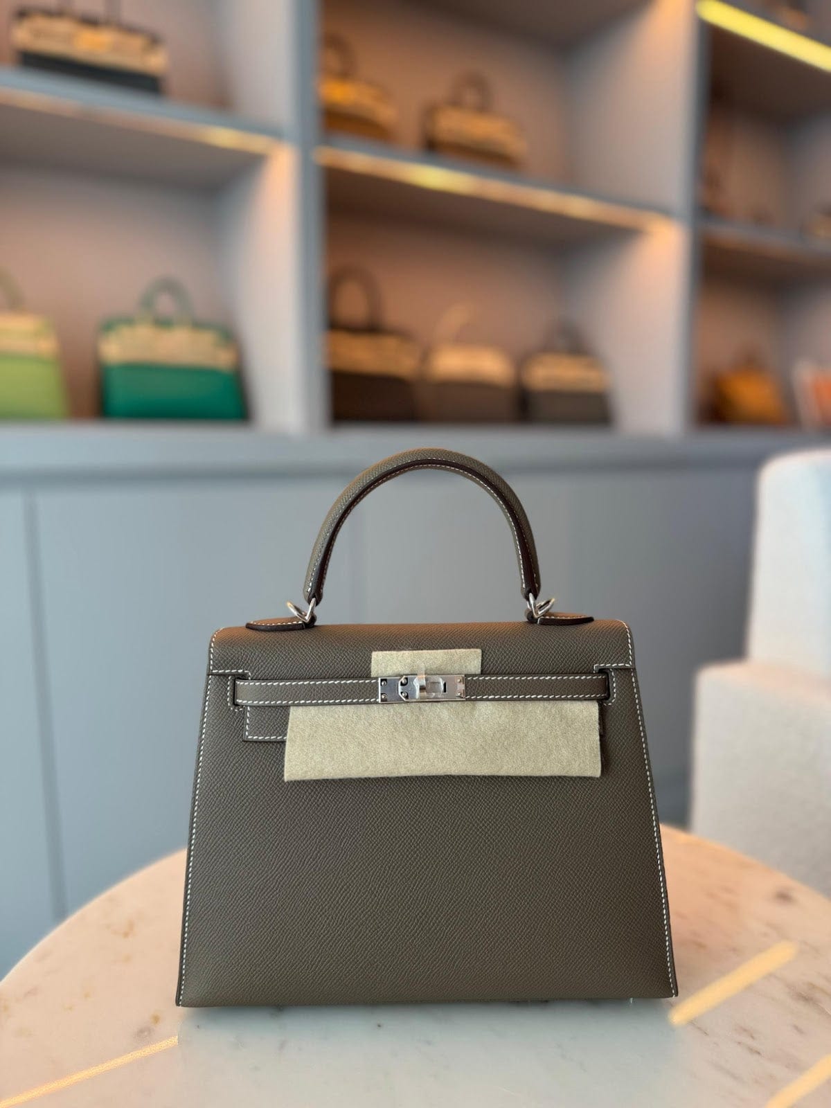 Hermès Kelly 25 Etoupe	Epsom with Palladium Hardware AGC3200