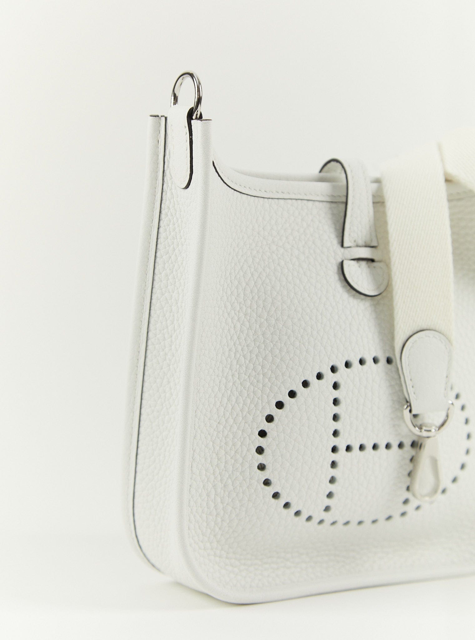 Hermès HERMÈS MINI EVELYNE TPM NEW WHITE Clemence Leather with Palladium Hardware