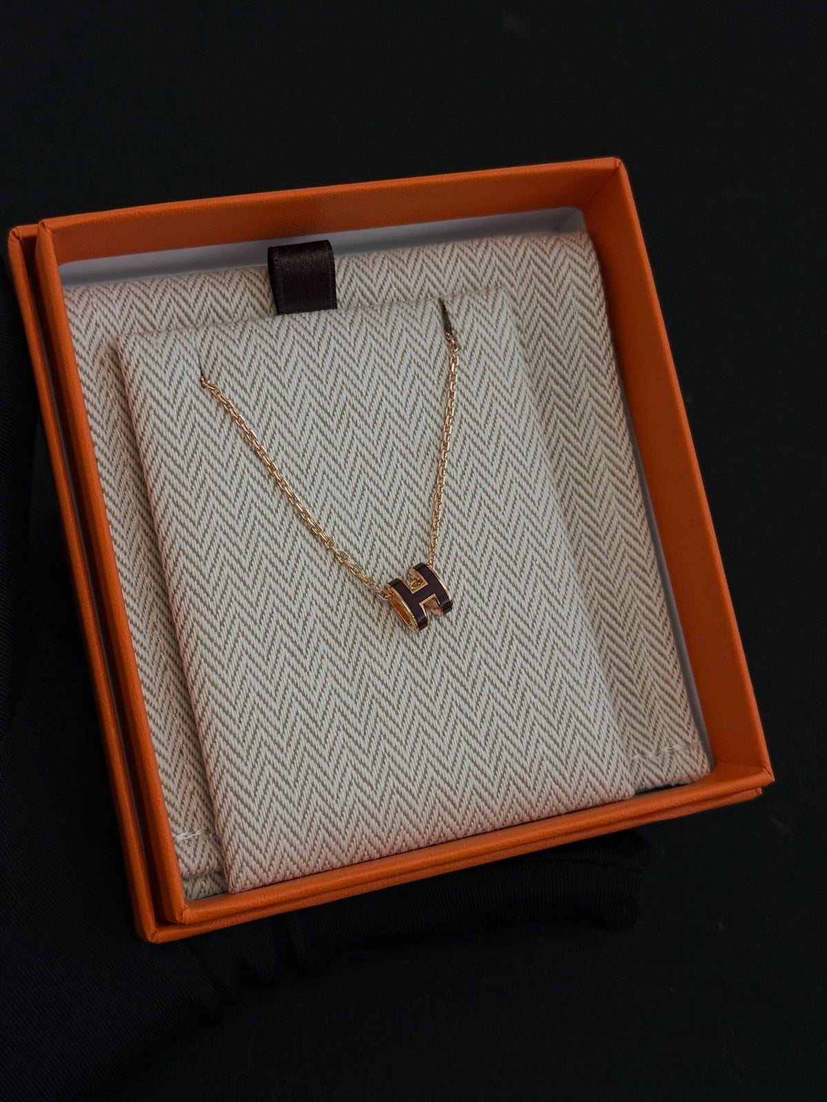 Hermes Hermes Mini Pop H Pendant Noir
