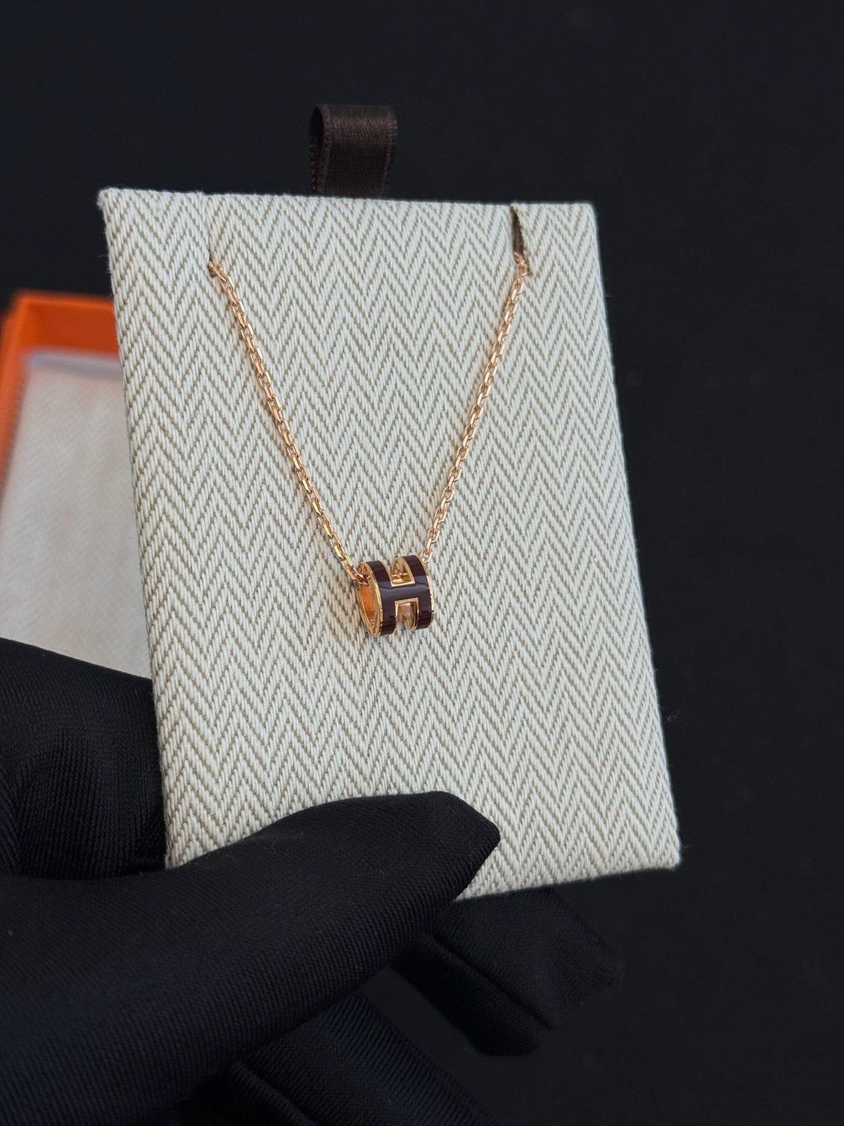 Hermes Hermes Mini Pop H Pendant Noir