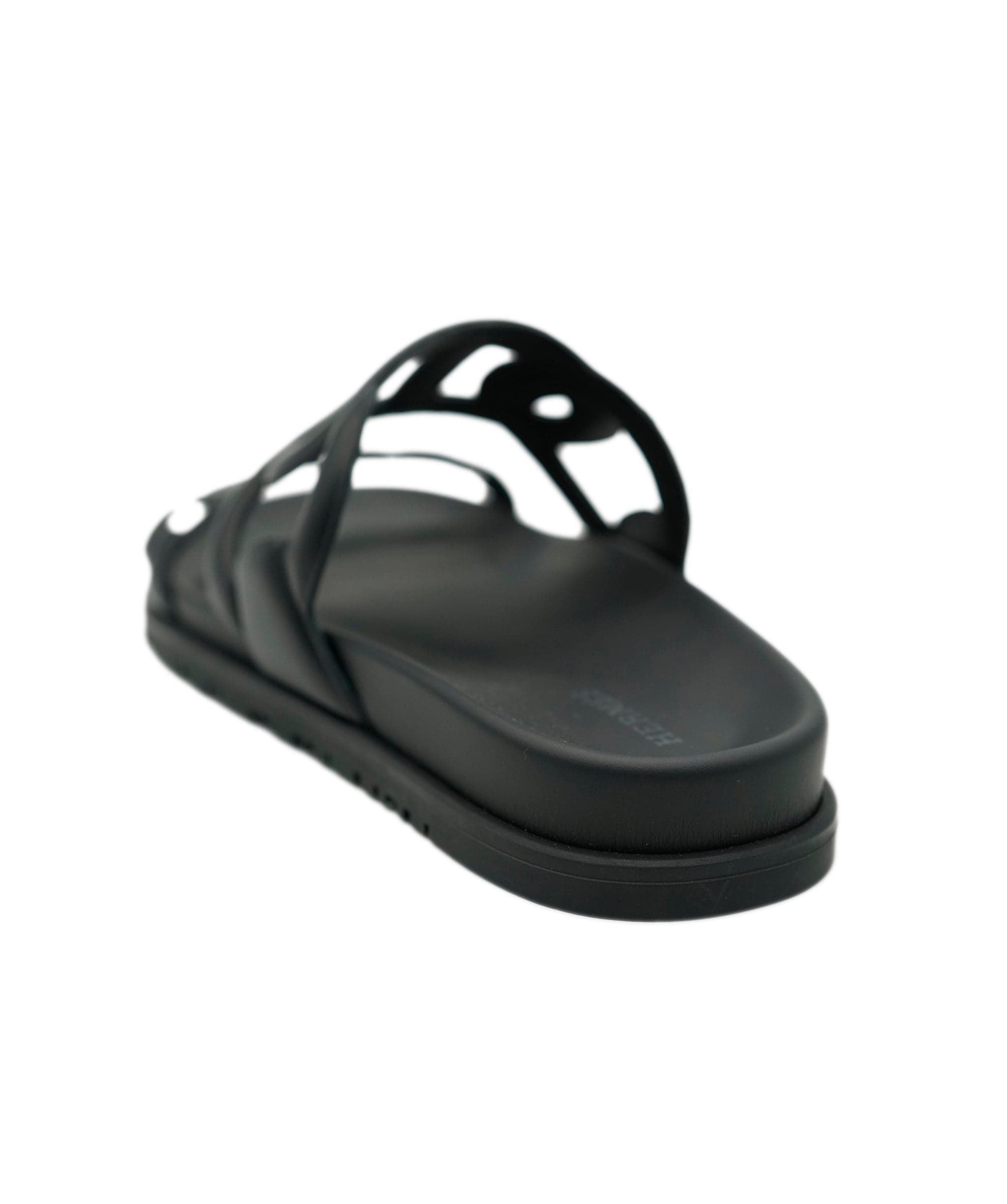 Hermès Hermes Empire Black Sandals  ALC1761