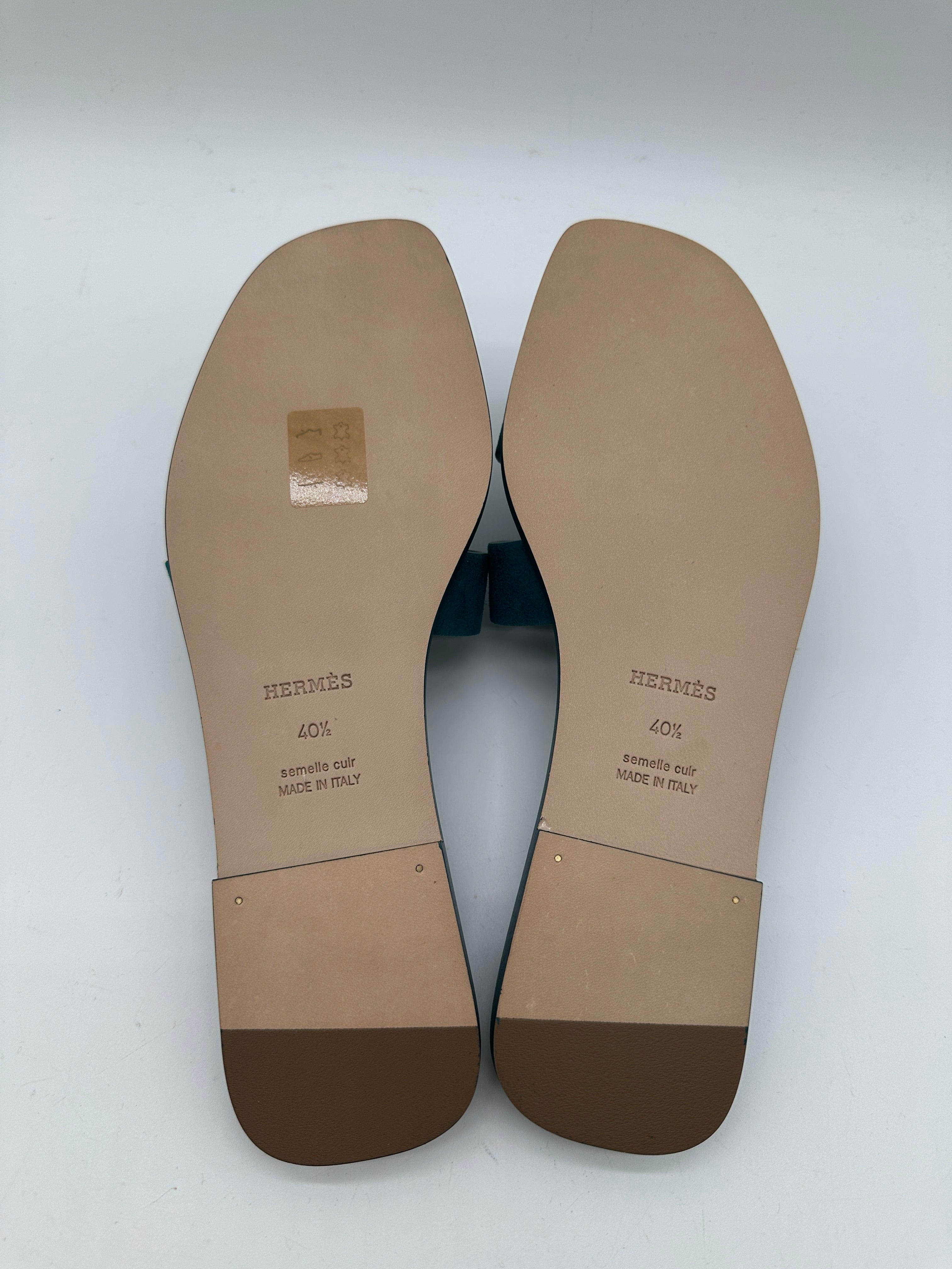 Hermès Hermès Oran sandal vert 405 PCA988