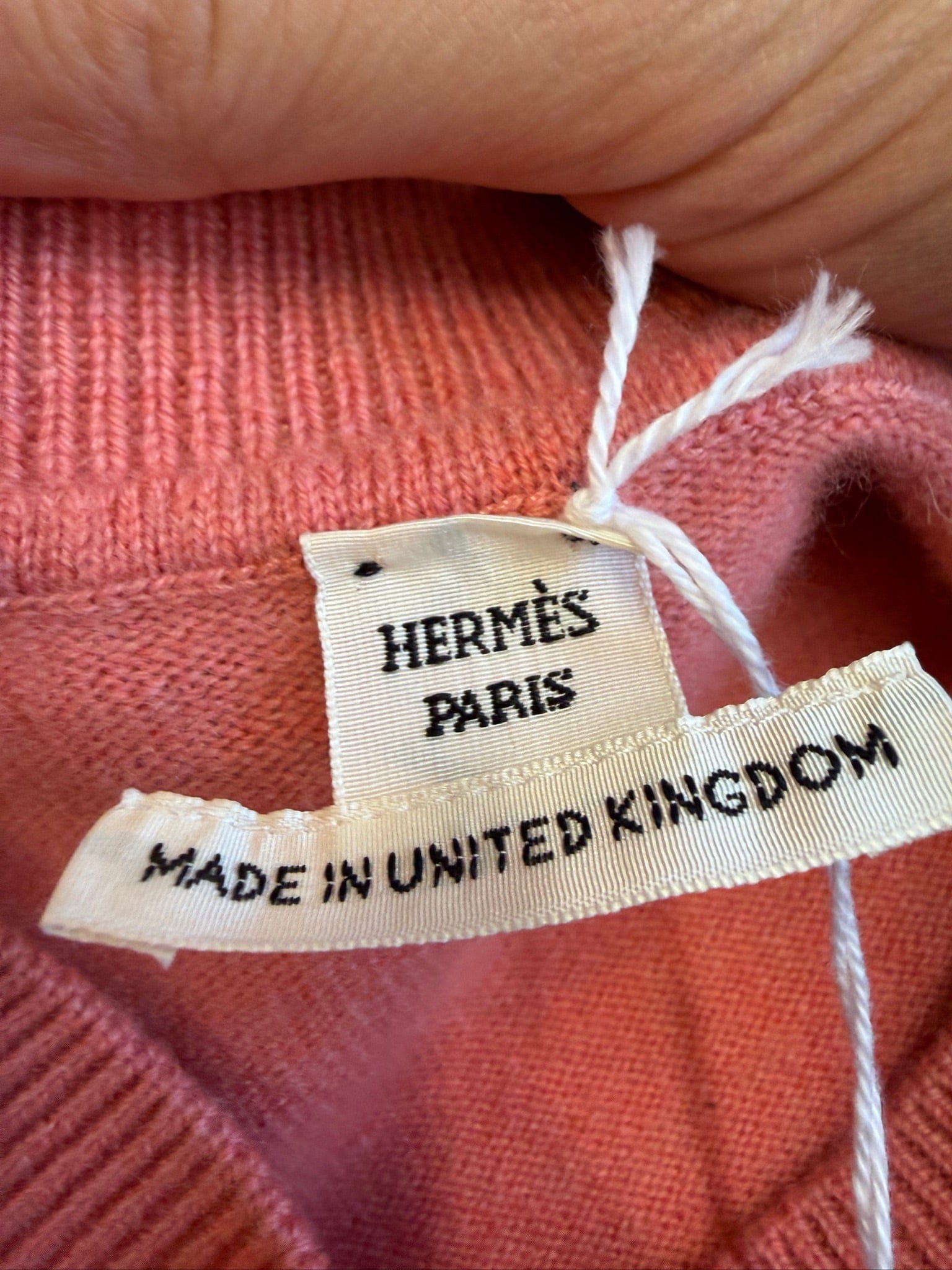 HERMES FR38 - Hermes Rose Cashmere "H Lift" Long-sleeve Sweater