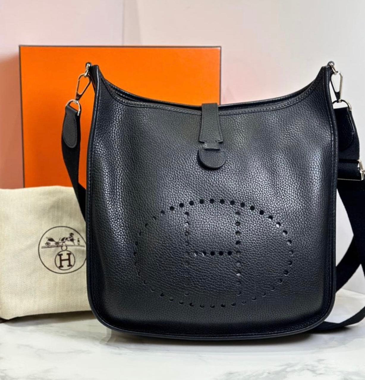 Hermes Hermes Black Clemence 31