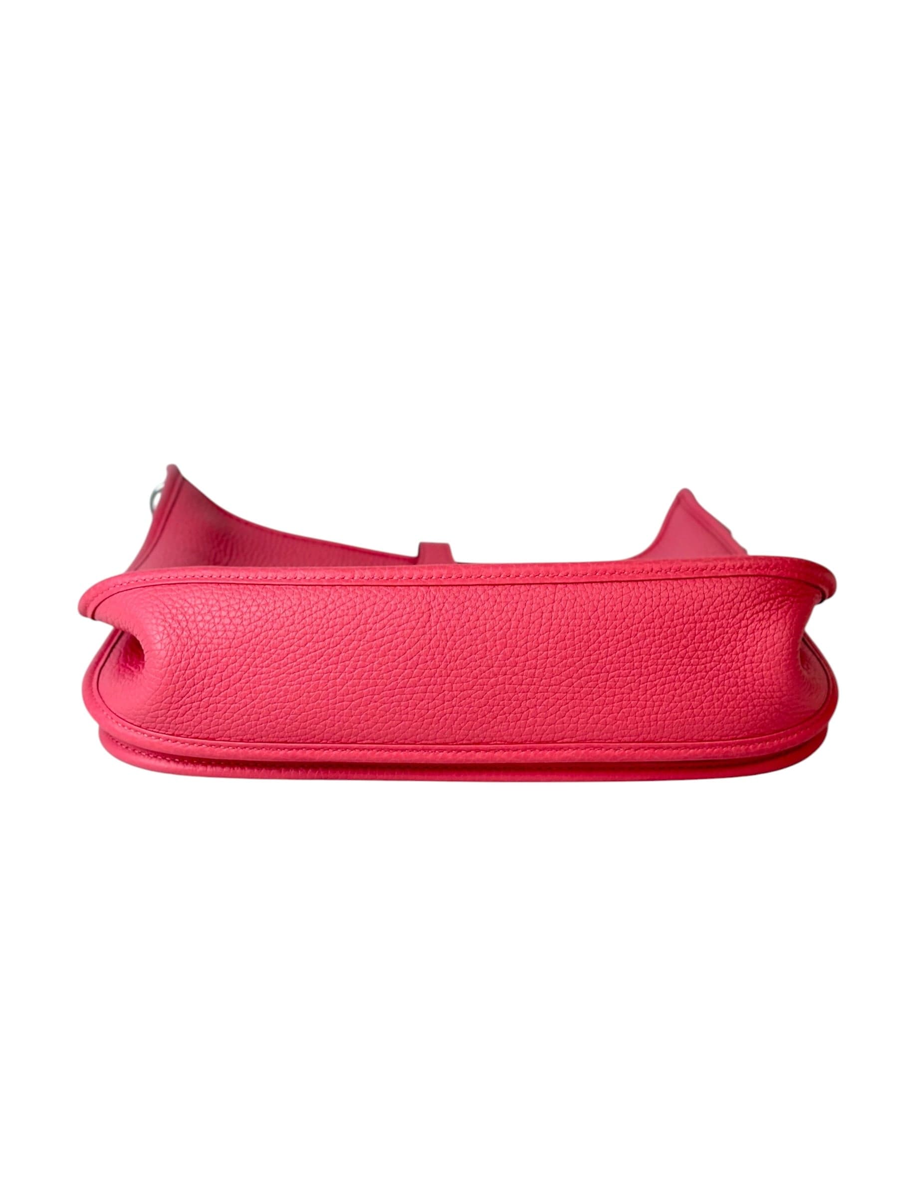 Hermes Hermes Evelyne 29cm in Pink Clemence