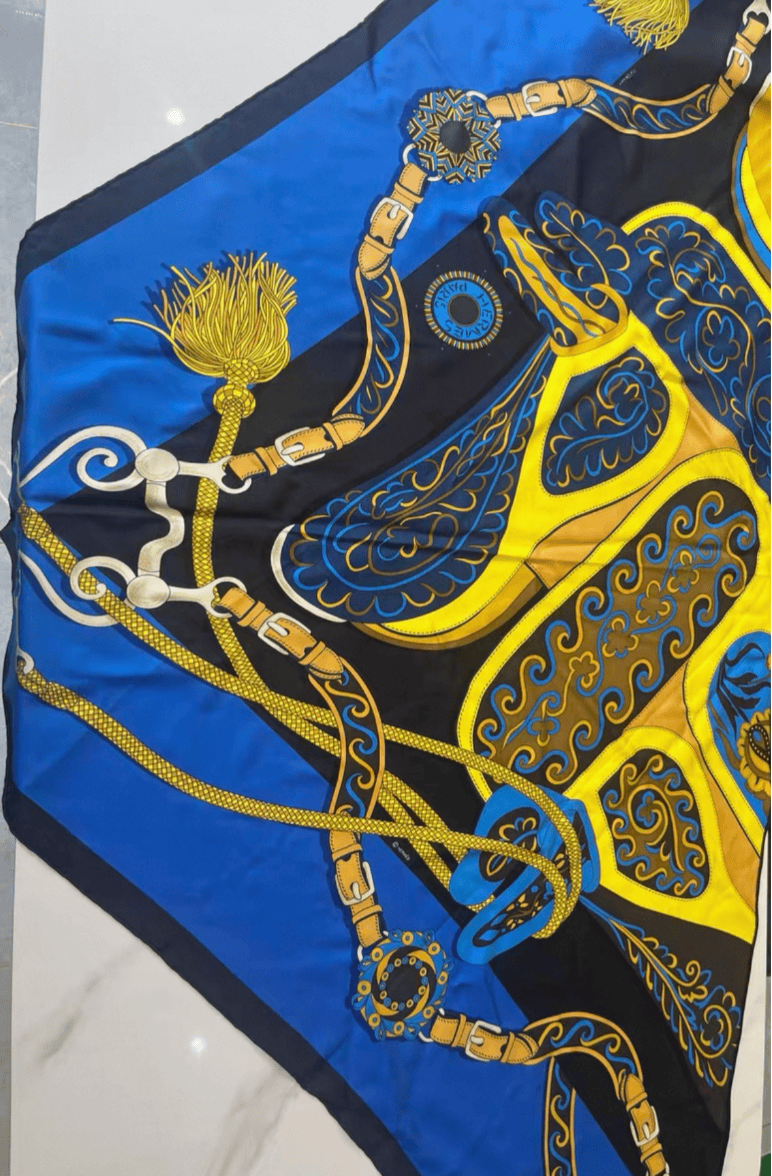 Hermes Hermes 140cm Silk Large Triangle Scarf - in Box