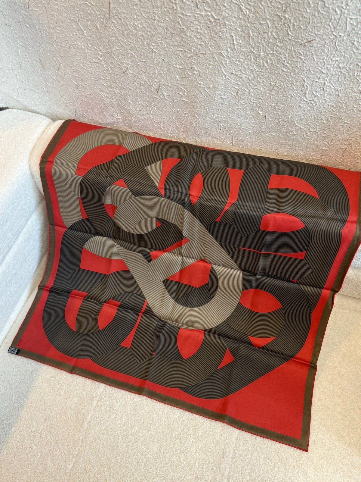Hermès Hermès 70 Silk Scarf Rouge