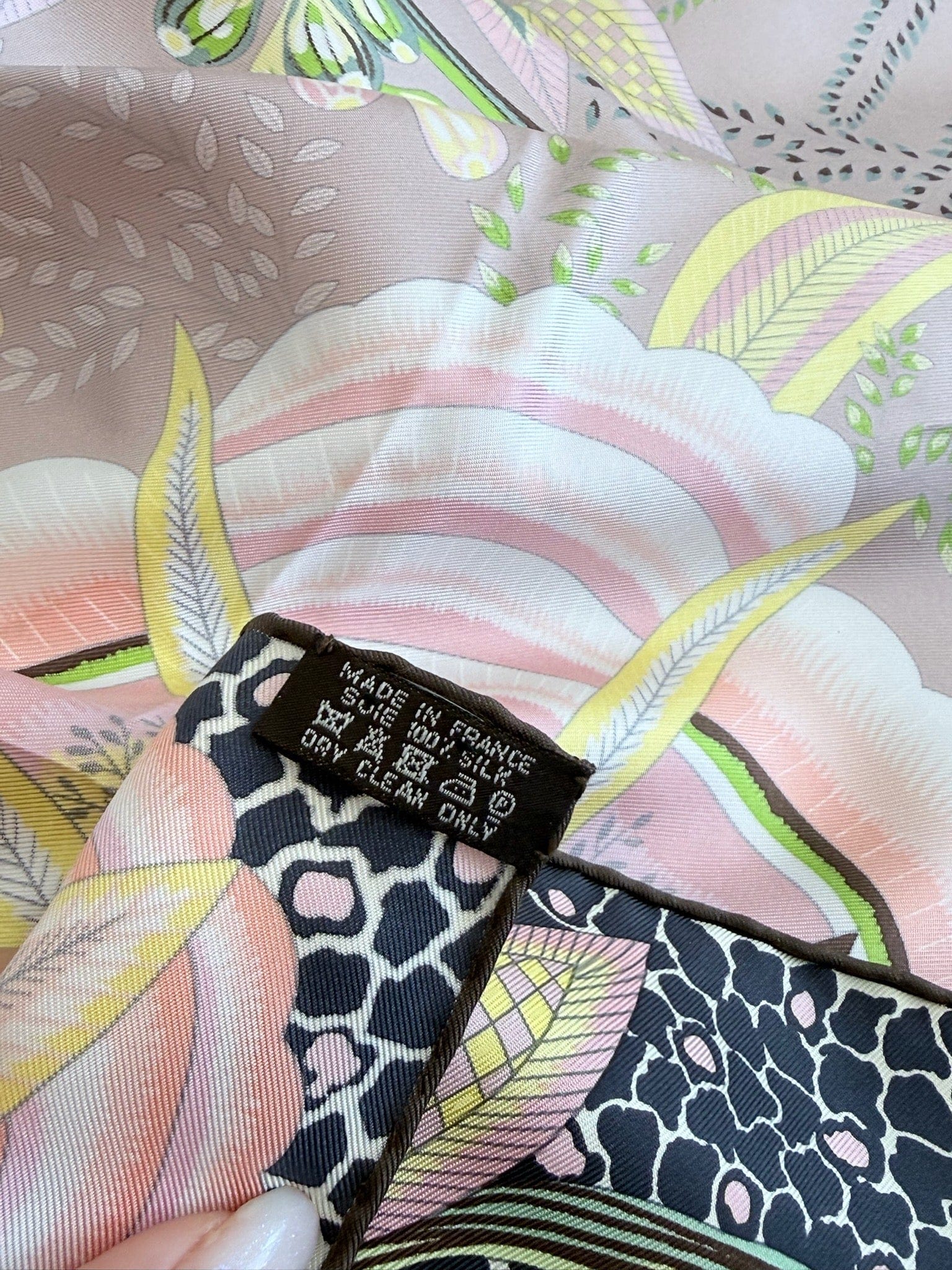 Hermes Hermes Silk Flowers of South Africa Scarf 90 Vieux Rose Vert Jaune