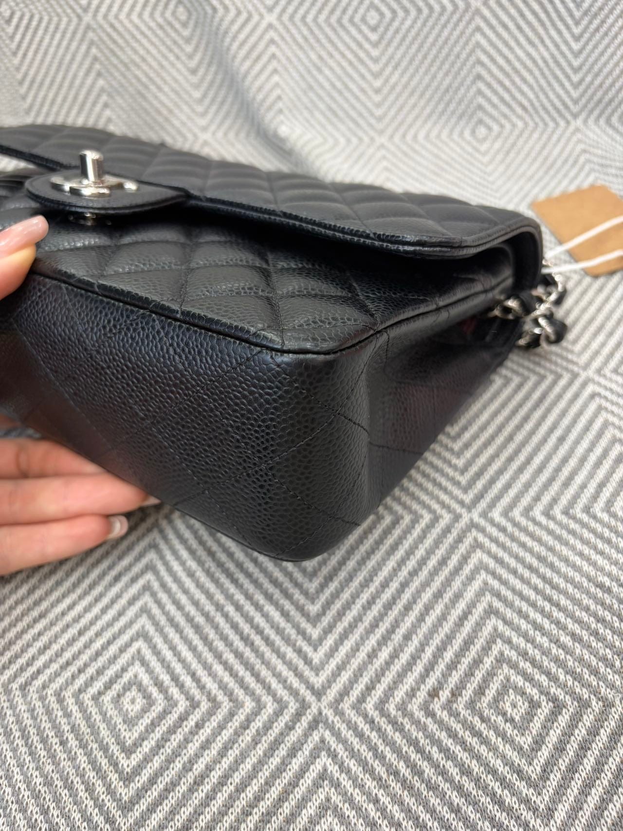 Iconn Boutique Chanel Classic Flap Medium