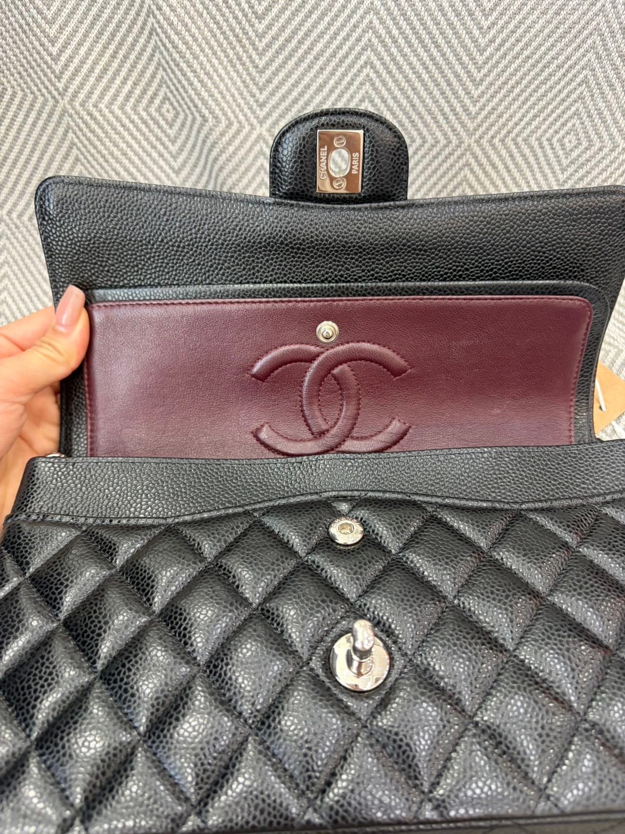 Iconn Boutique Chanel Classic Flap Medium