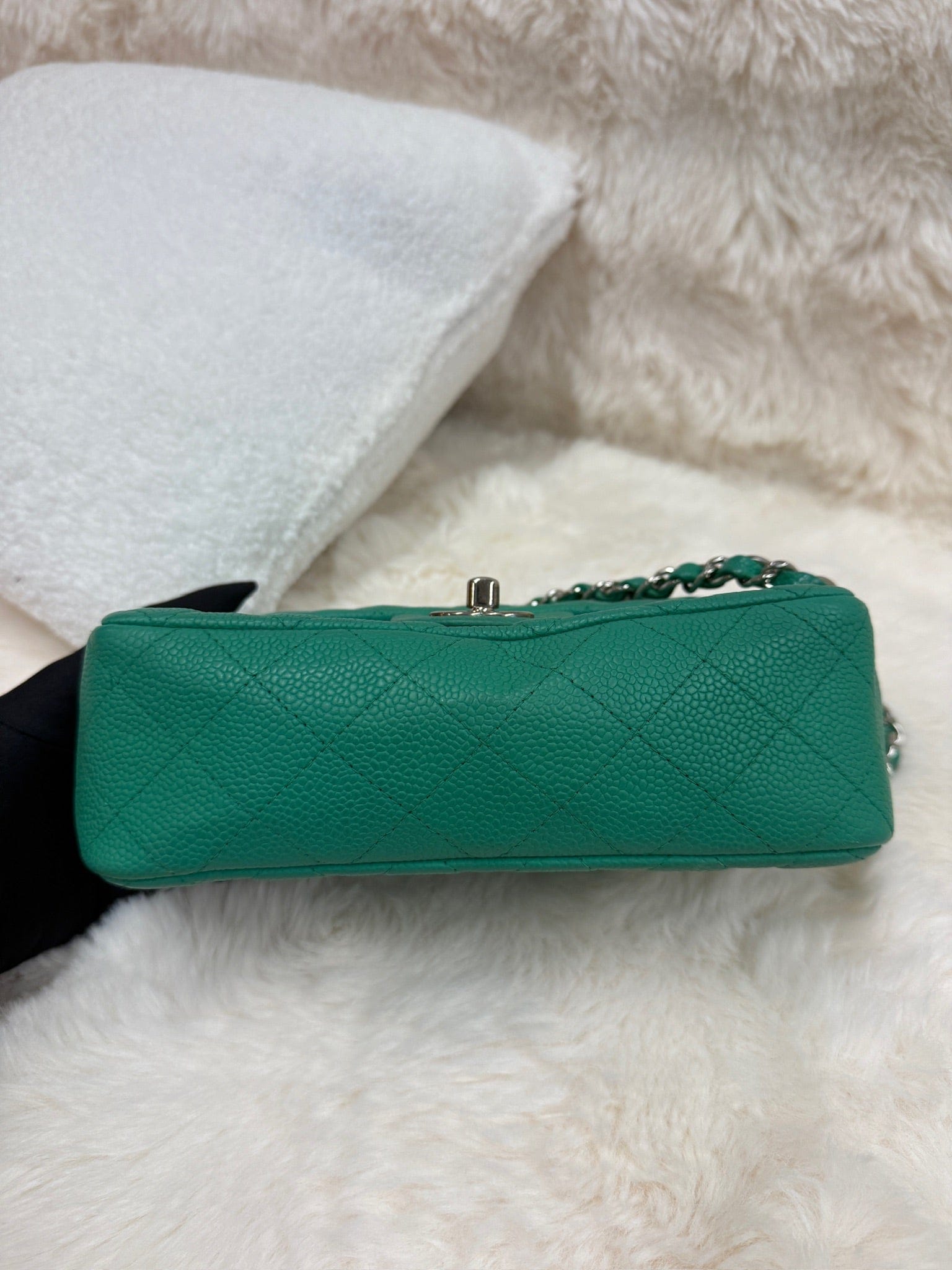 Iconn Boutique Chanel Mini Classic Flap – Green