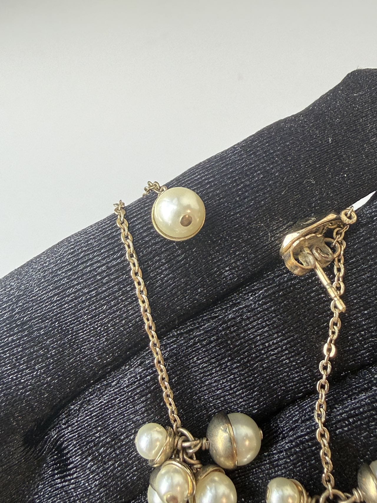 Iconn Boutique Dior Pearl Drop earring in Gold-Tone Metal