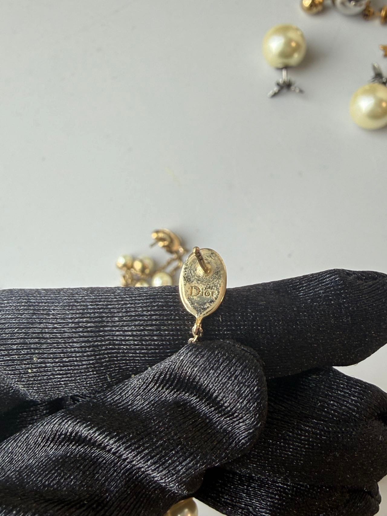 Iconn Boutique Dior Pearl Drop earring in Gold-Tone Metal