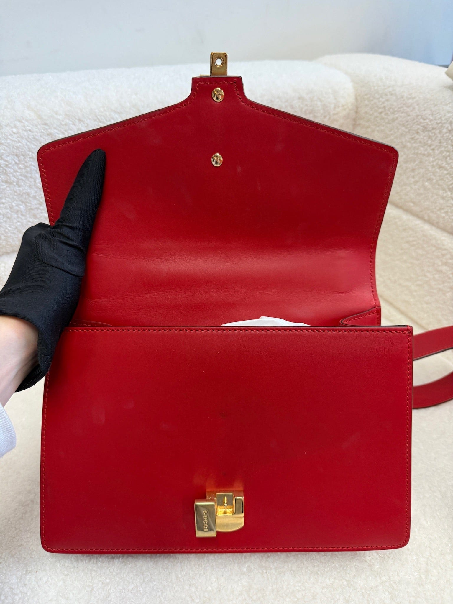 Iconn Boutique Gucci Diana Small Chain Bag