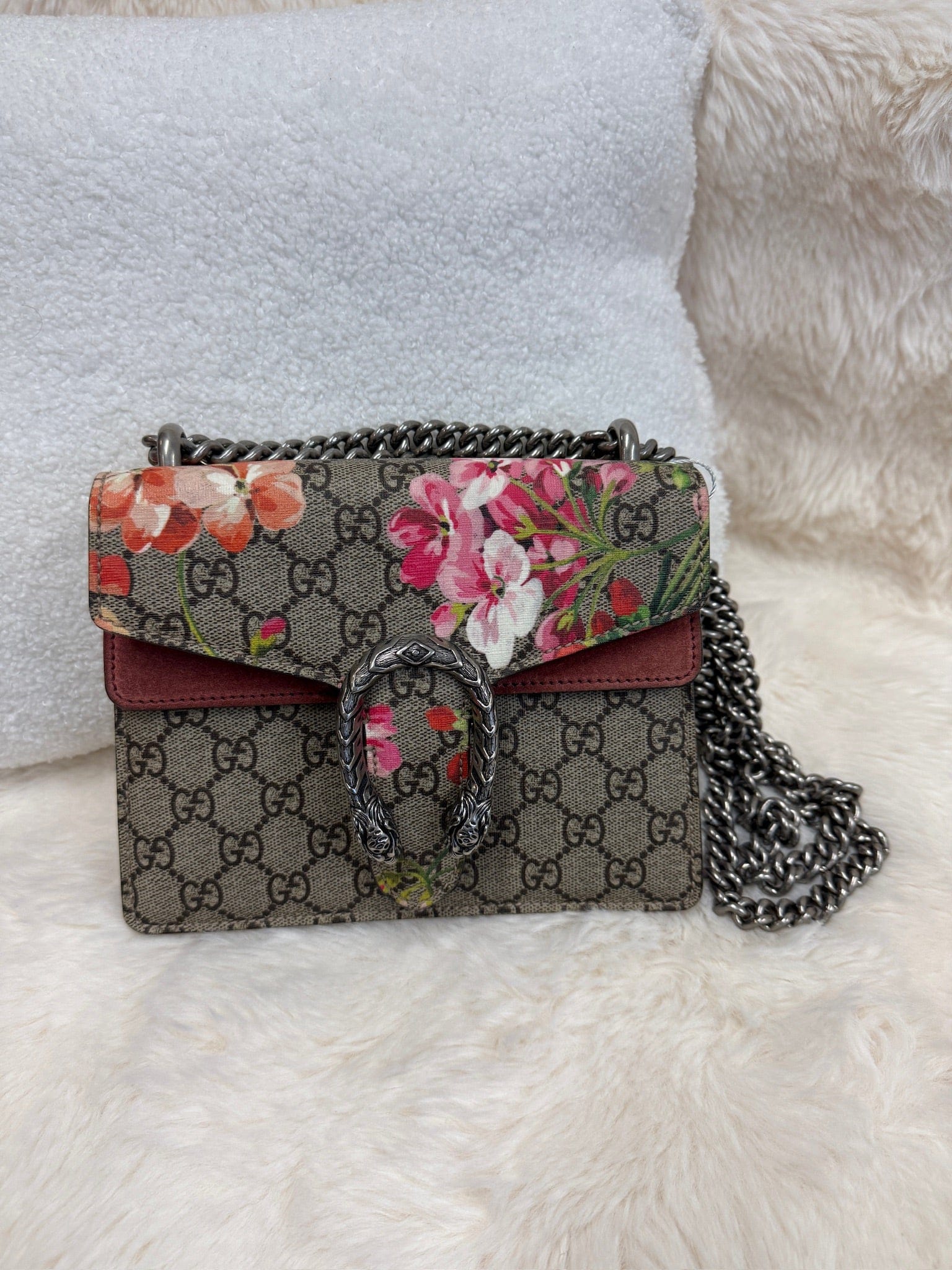 Iconn Boutique Gucci Dionysus GG Blooms Chain Bag