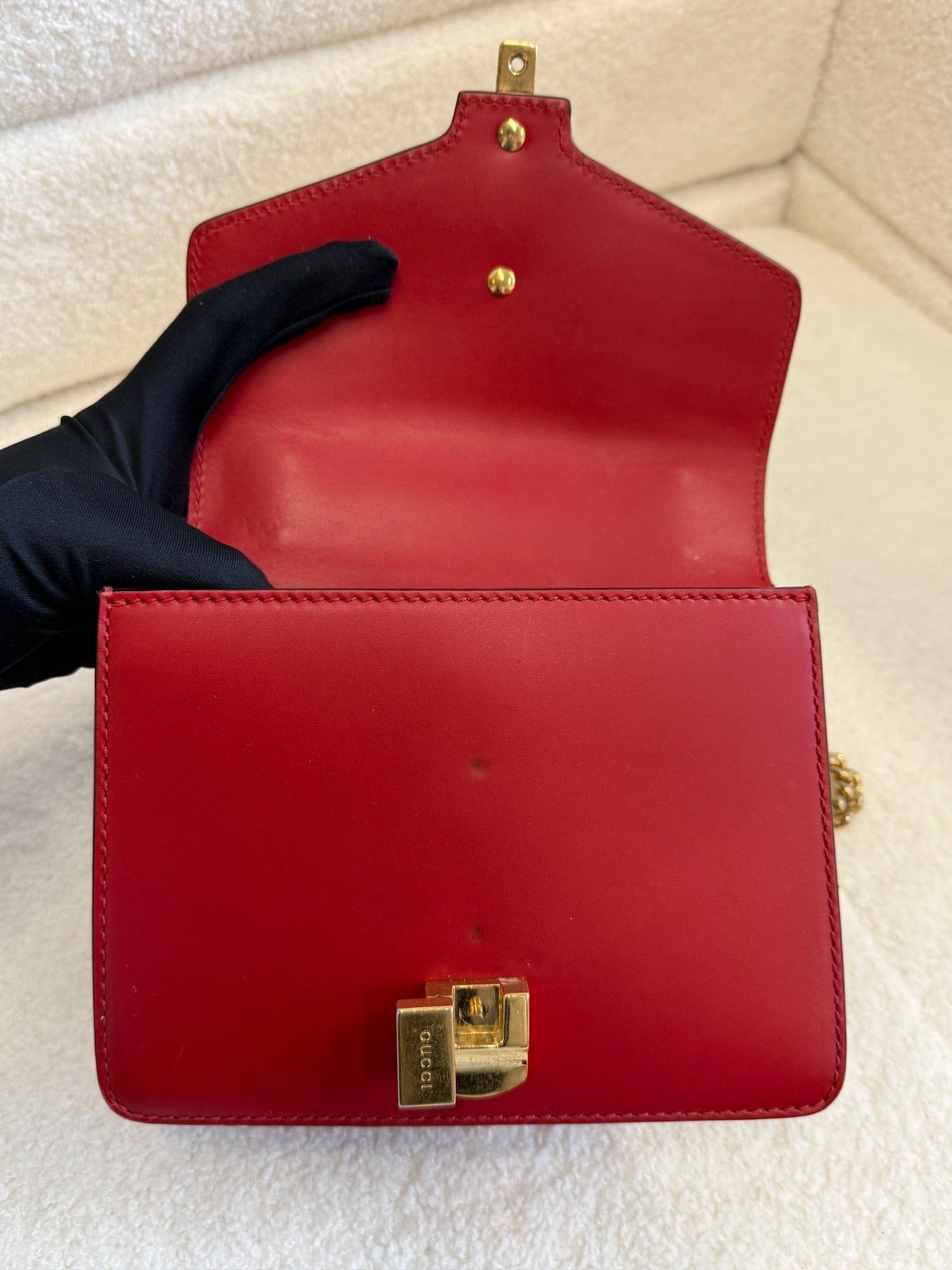 Iconn Boutique Gucci Sylvie Mini Shoulder Bag