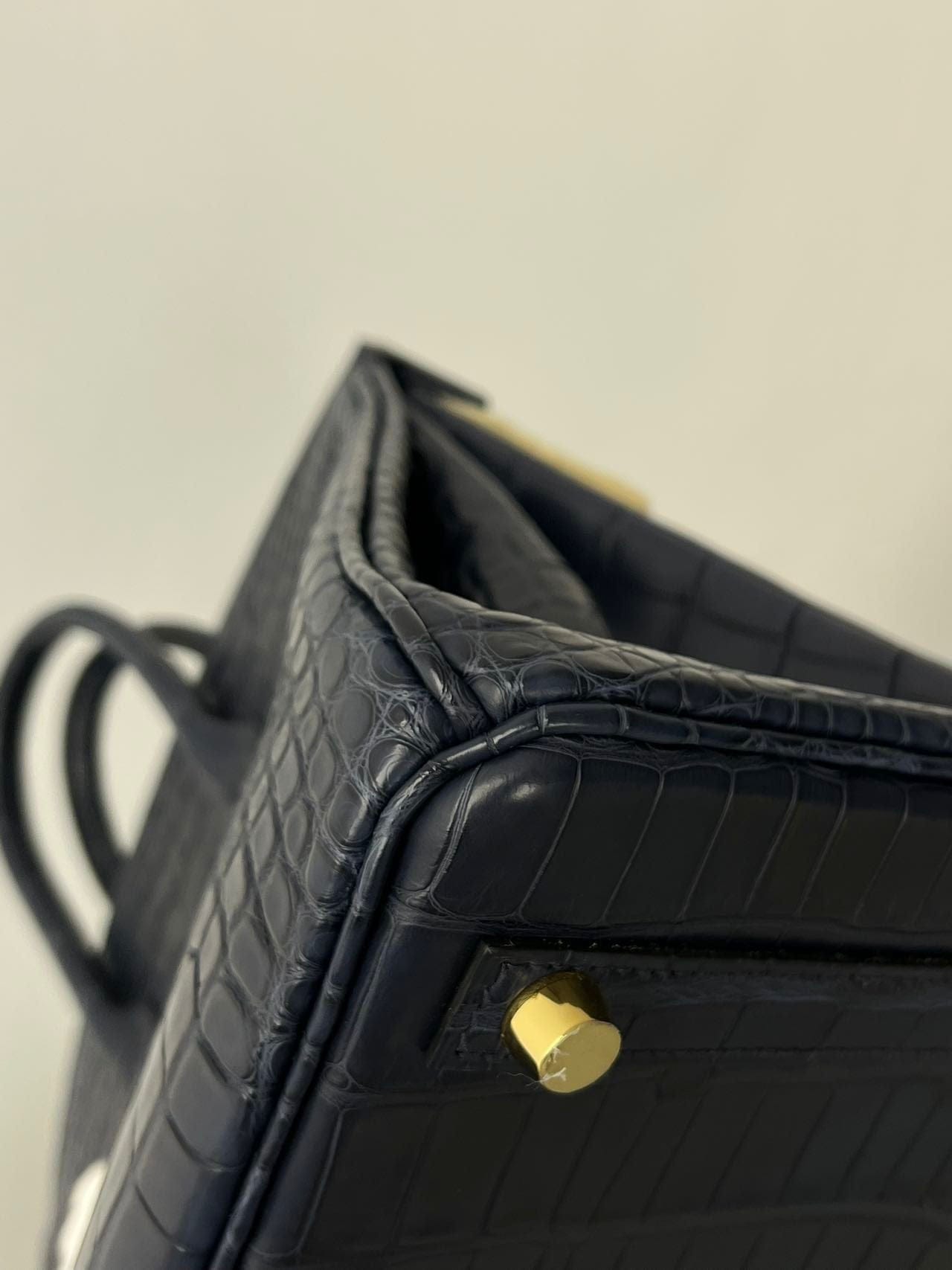 Iconn Boutique Hermès Birkin 25 Alligator Mississippiensis Matte in Bleu Indigo with Palladium Hardware