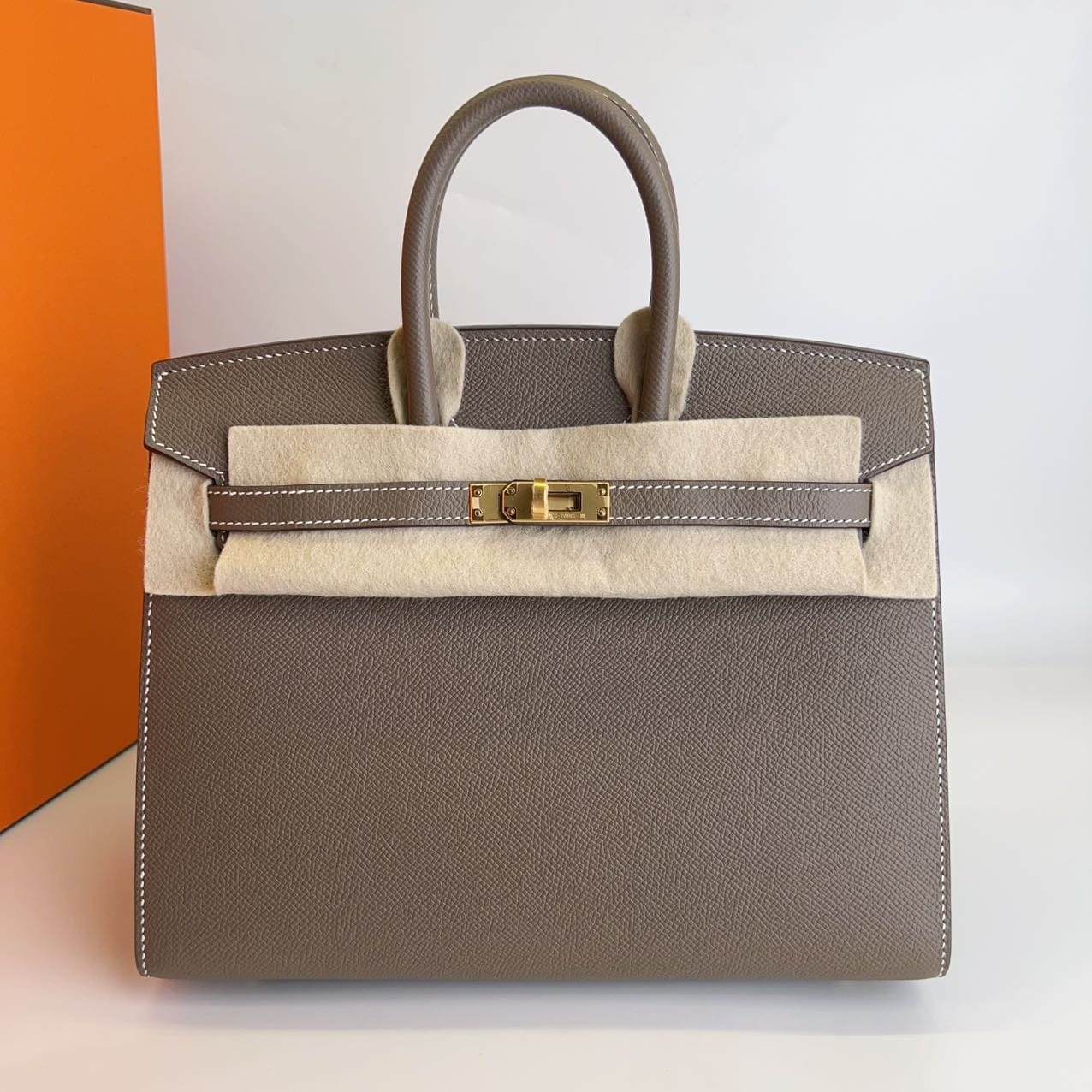 Iconn Boutique Hermès Birkin 25 Etoupe Epsom Leather Gold Hardware- Stamp B