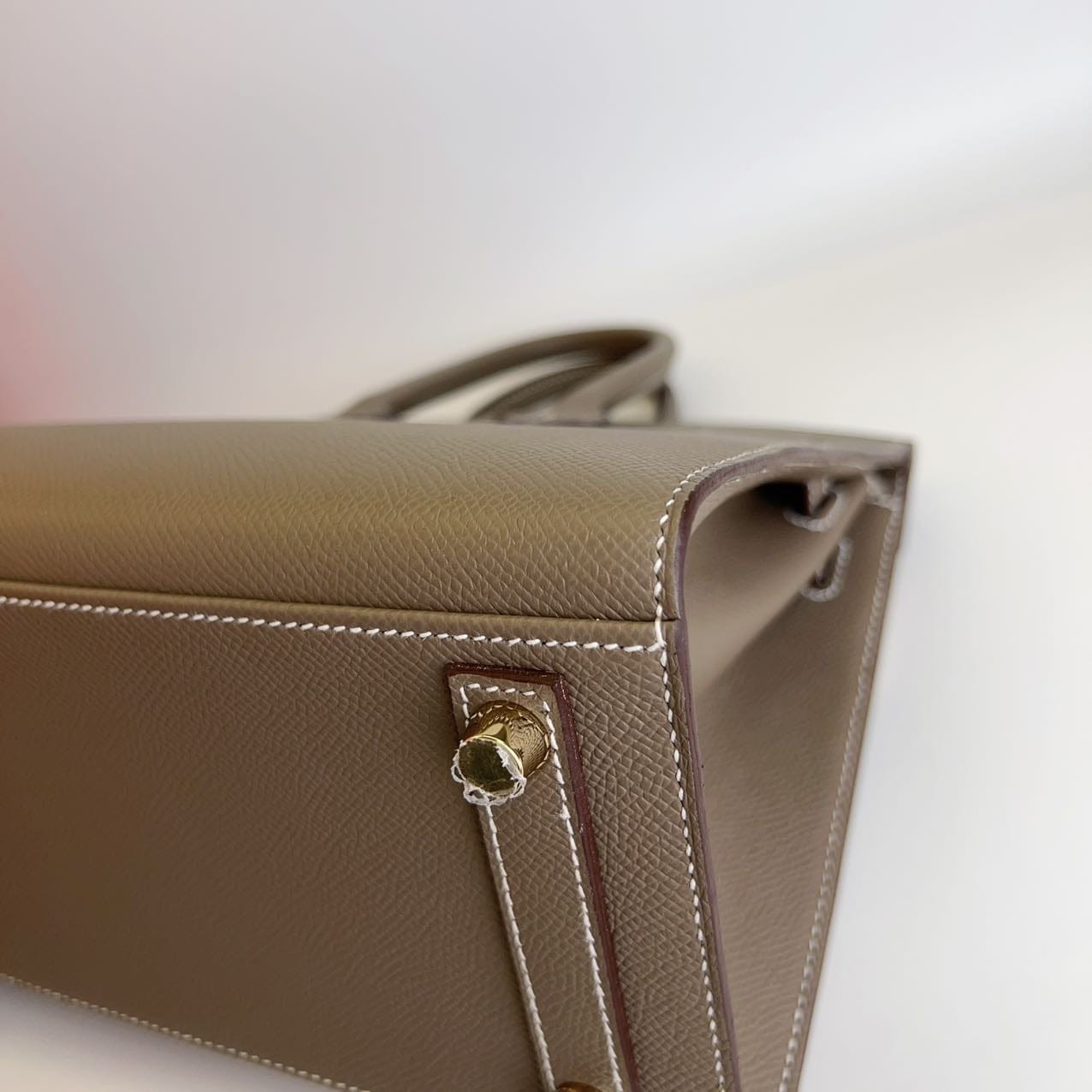 Iconn Boutique Hermès Birkin 25 Etoupe Epsom Leather Gold Hardware- Stamp B