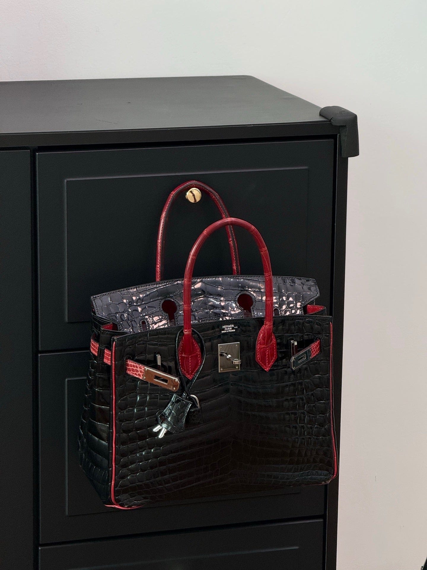 Iconn Boutique Hermès Birkin 30  Crocodile Leather - Stamp Square K