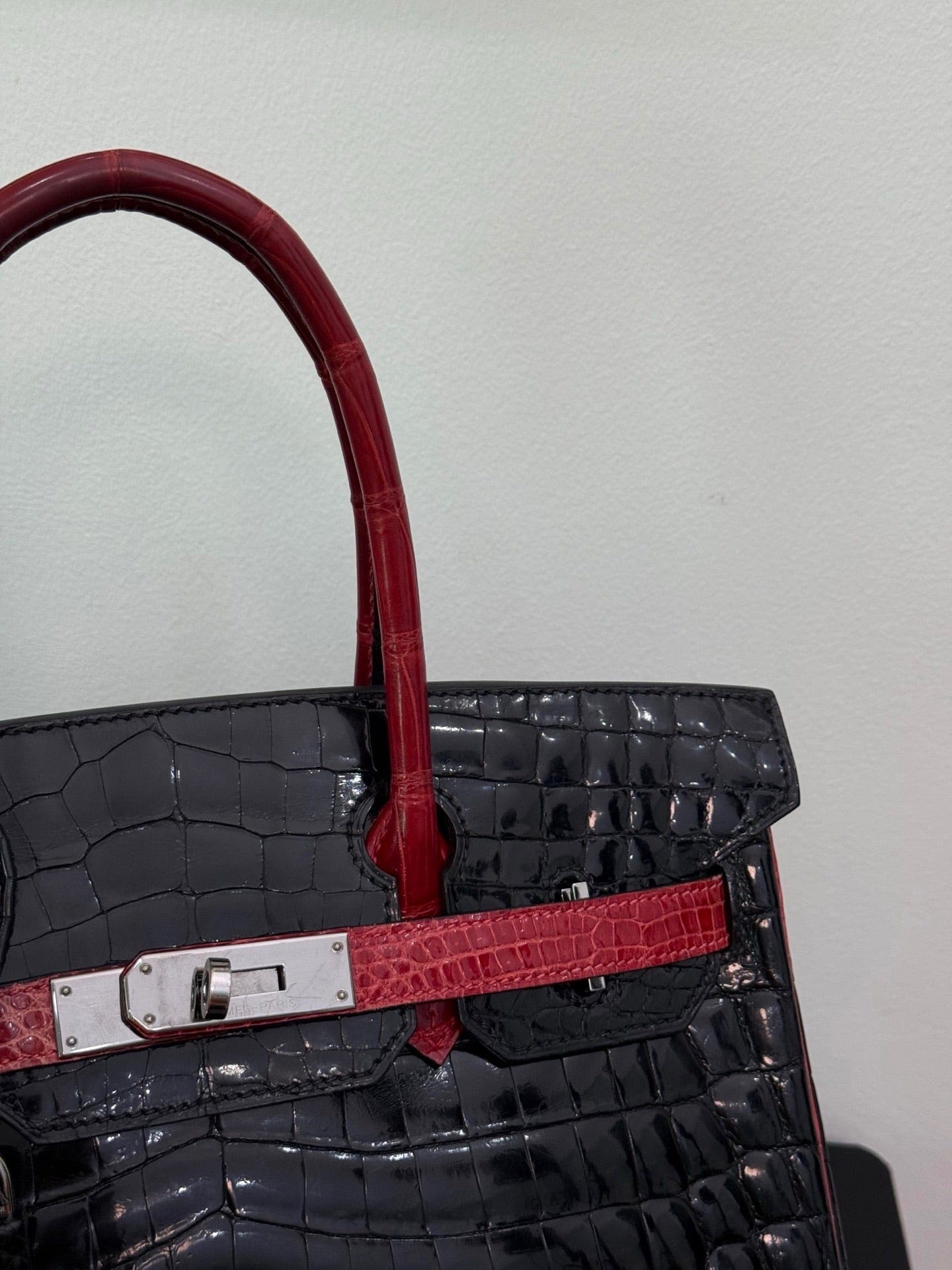 Iconn Boutique Hermès Birkin 30  Crocodile Leather - Stamp Square K