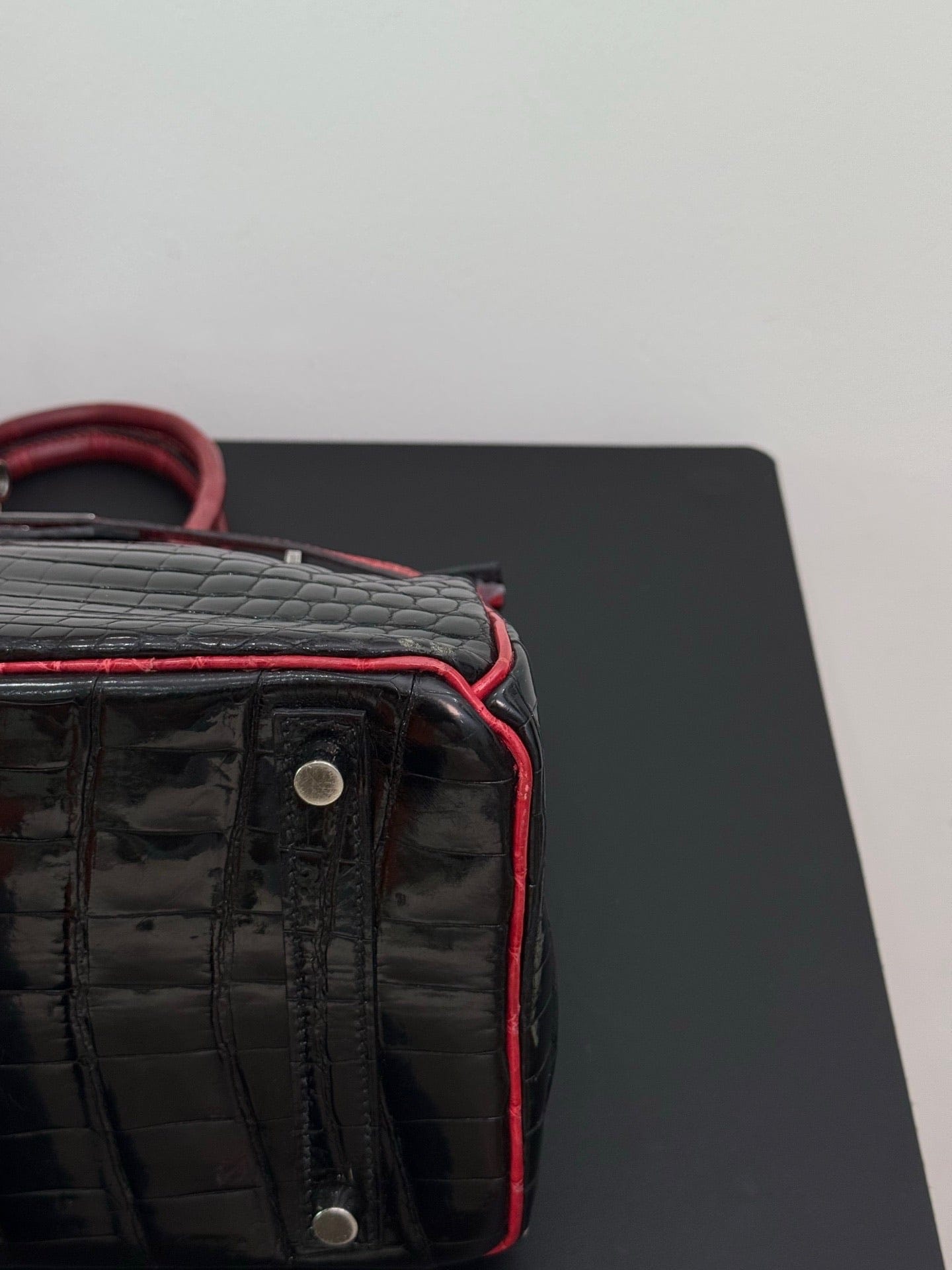 Iconn Boutique Hermès Birkin 30  Crocodile Leather - Stamp Square K