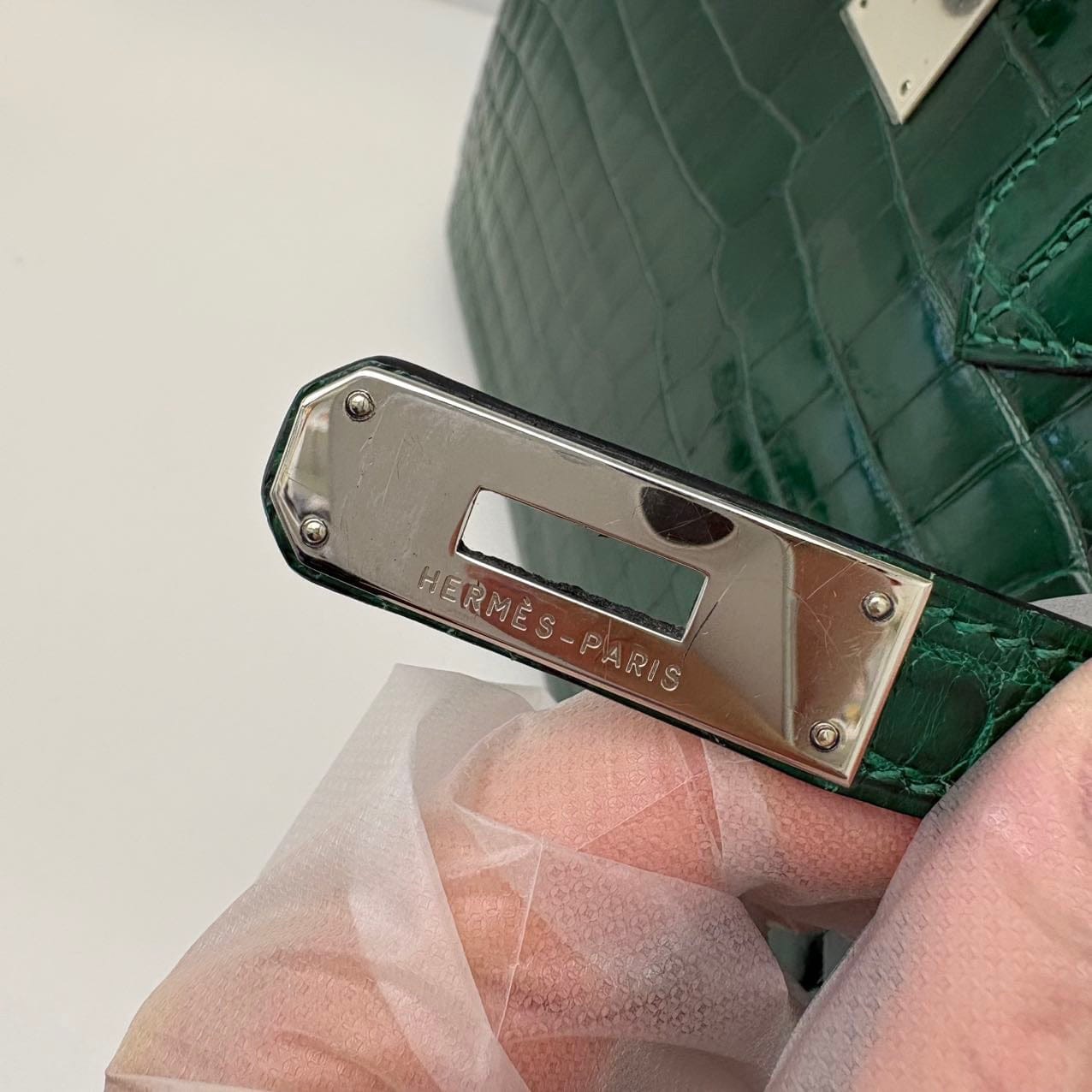 Iconn Boutique Hermes Birkin 30 Shiny Niloticus Crocodile Emerald Green PHW -Stamp Square Q
